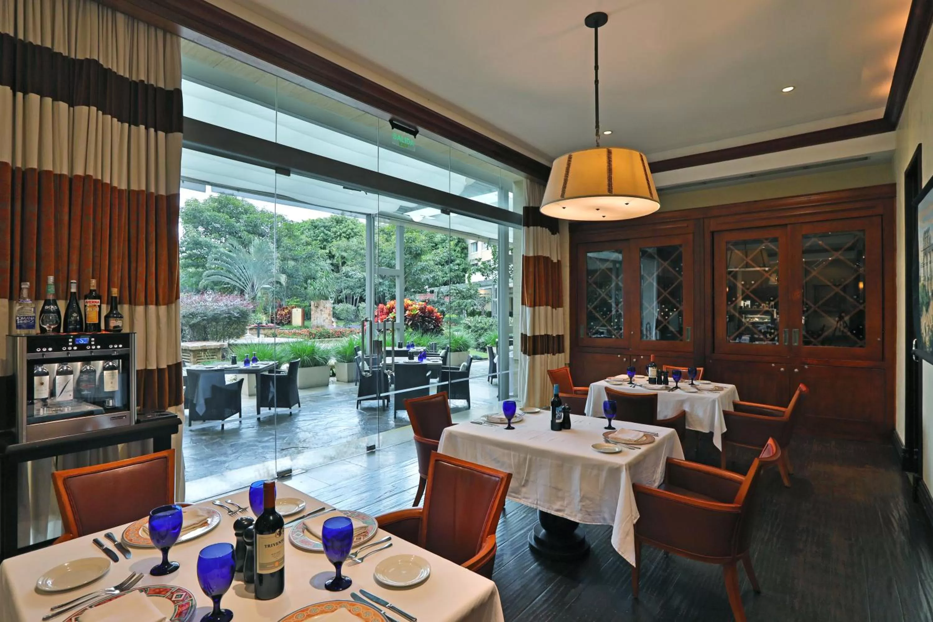 Restaurant/places to eat in InterContinental Costa Rica at Multiplaza Mall by IHG