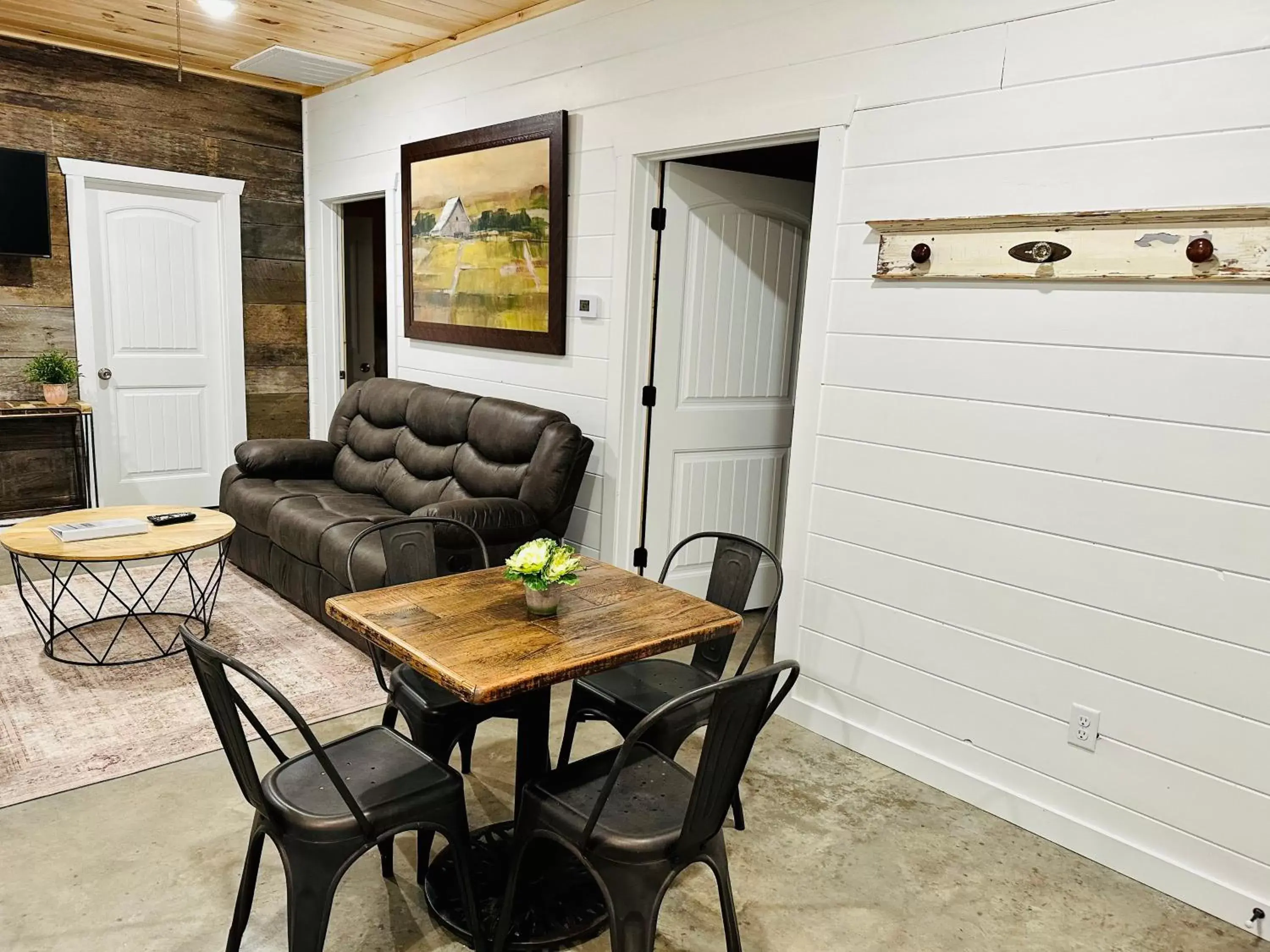 Living room in Knotty Squirrel Cabins