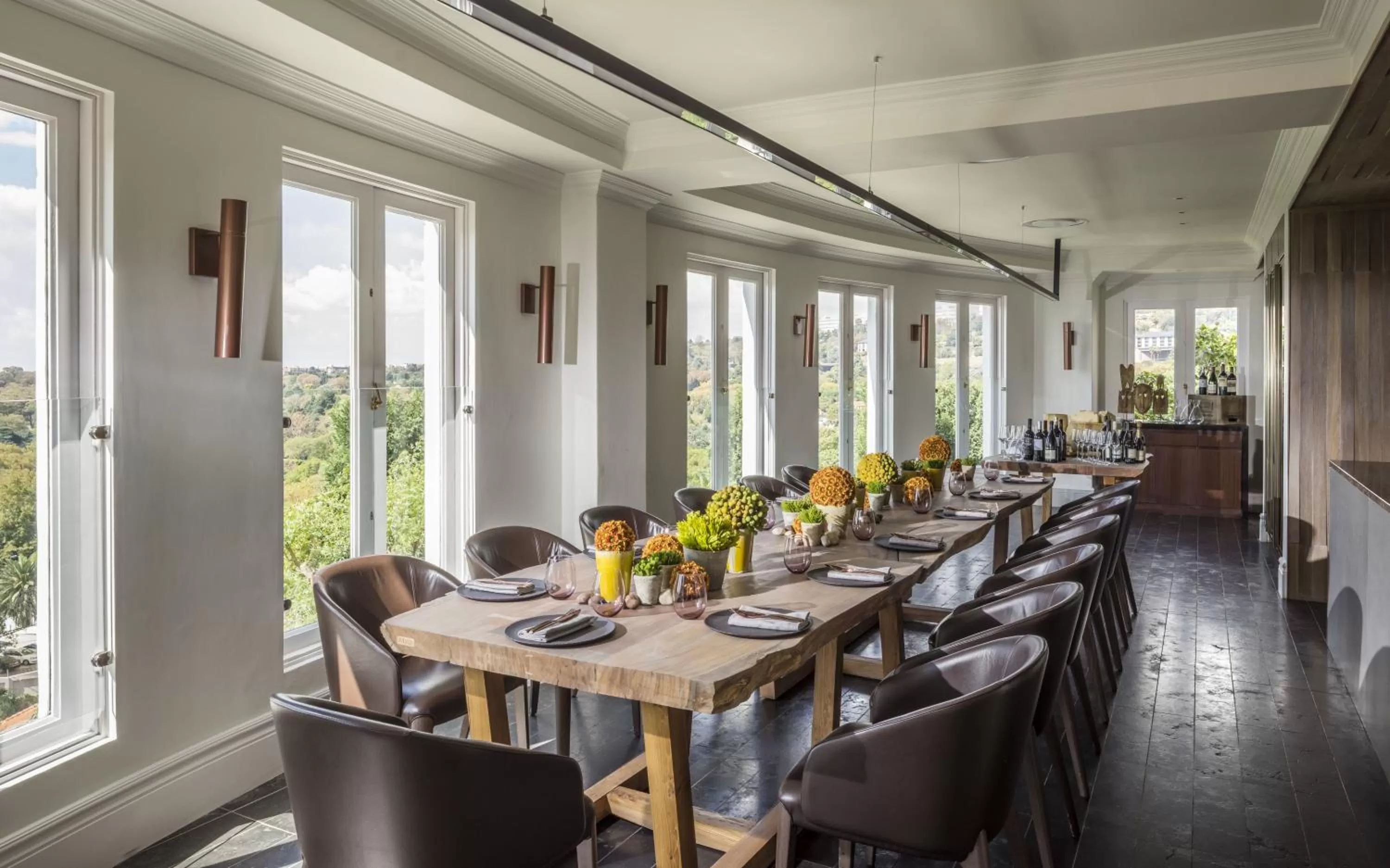 Food and drinks in Four Seasons Hotel The Westcliff