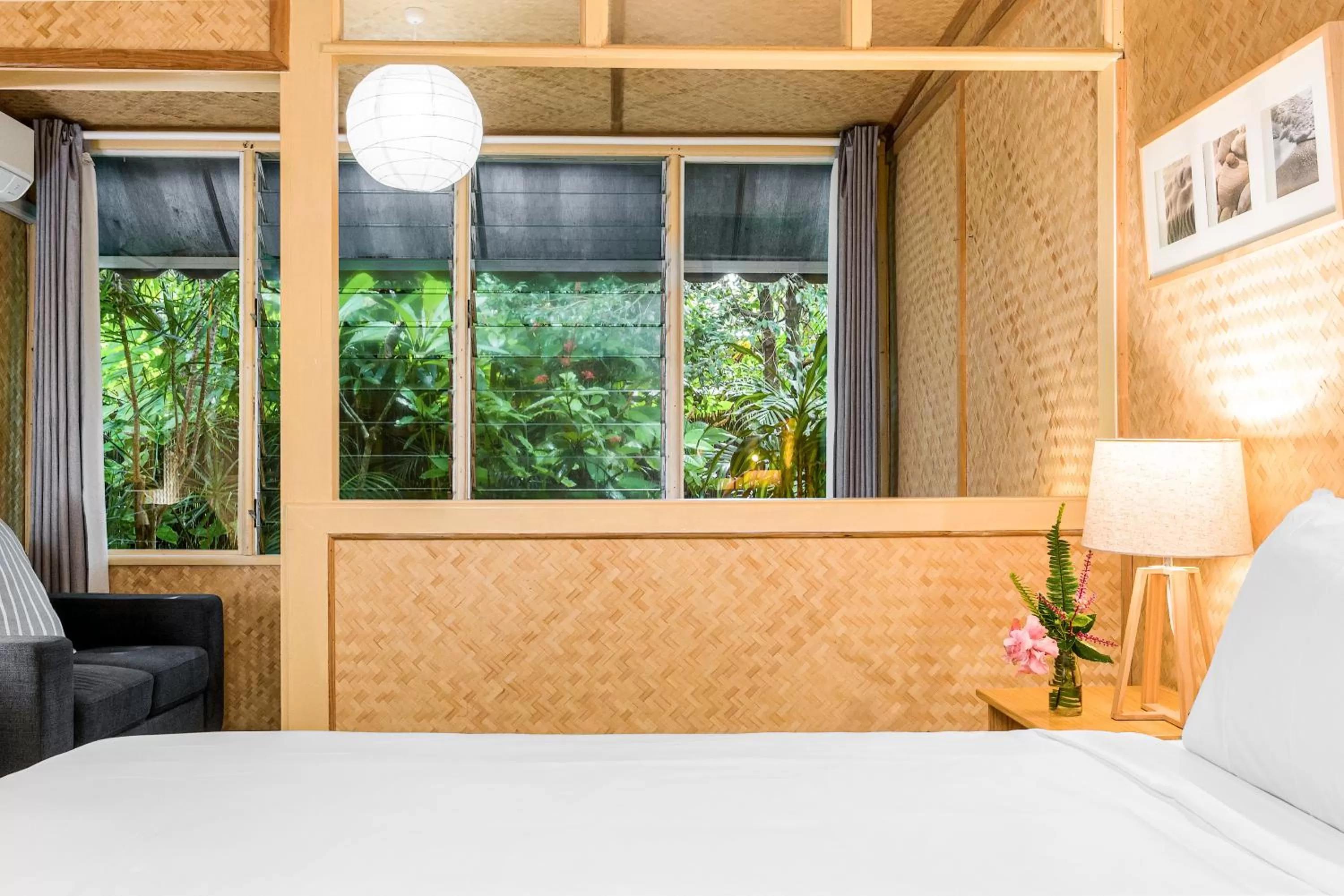 Bed in Tallow Beach Motel