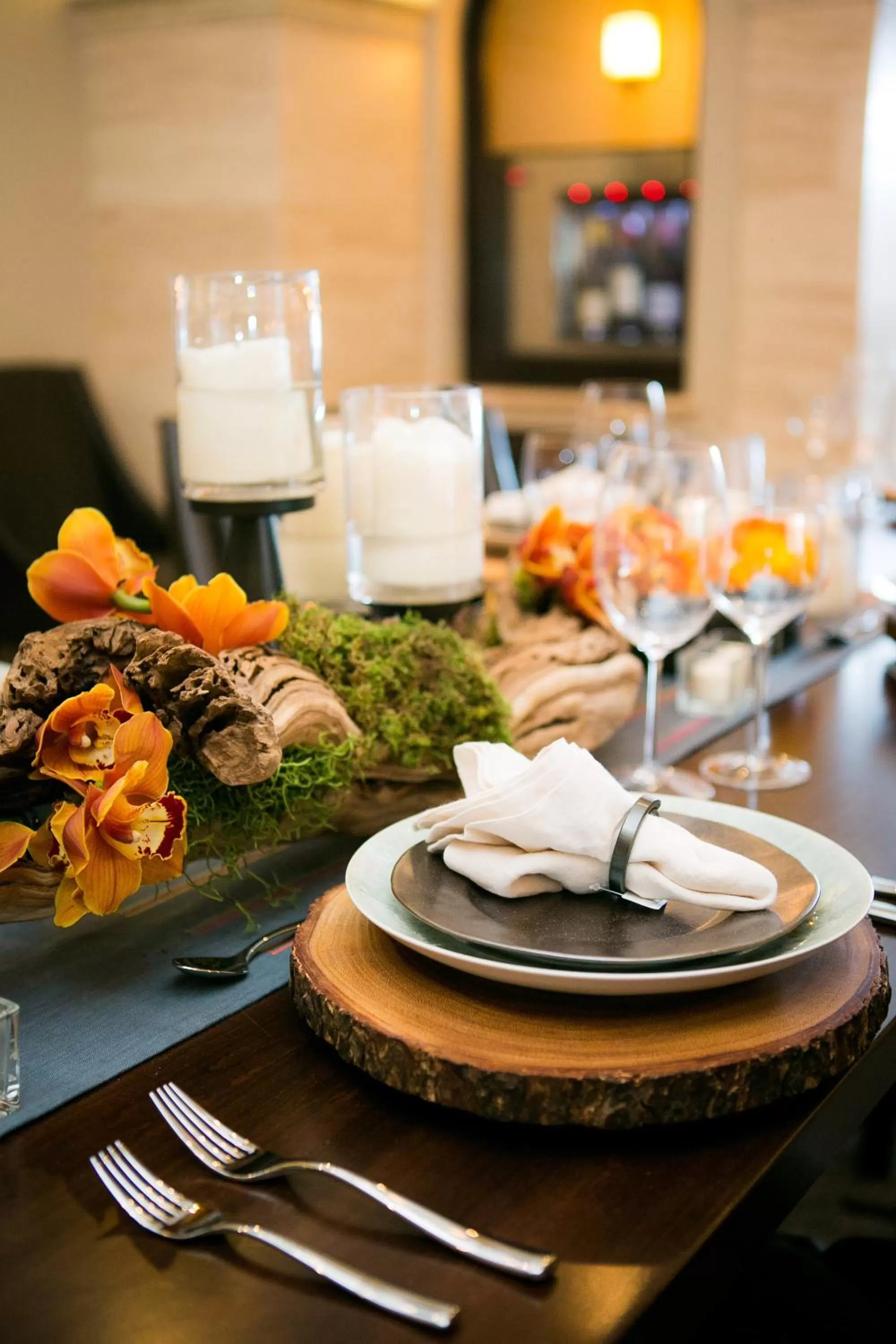 Restaurant/places to eat in Crowne Plaza Costa Mesa Orange County by IHG