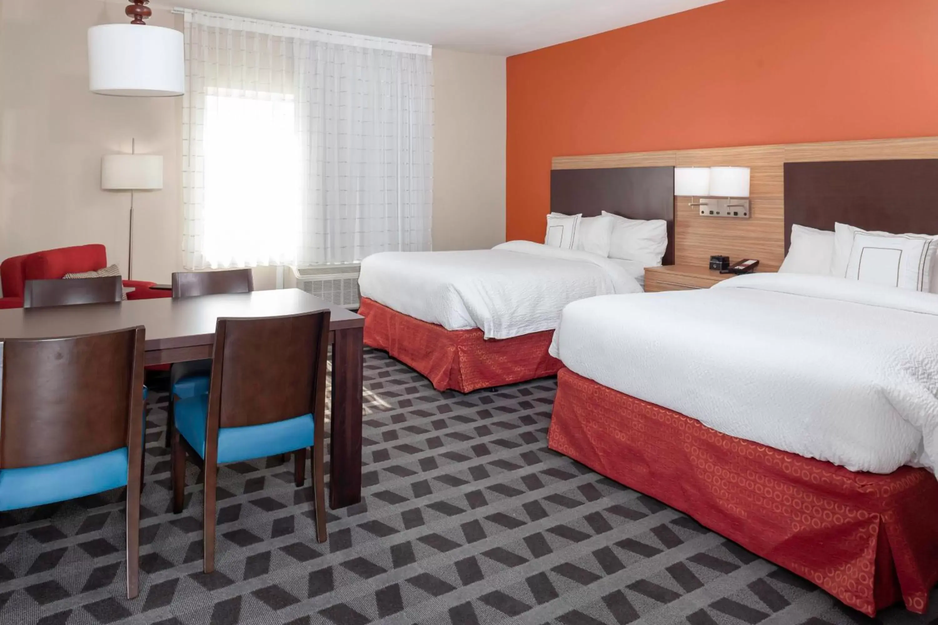 Photo of the whole room, Bed in TownePlace Suites by Marriott San Antonio Westover Hills