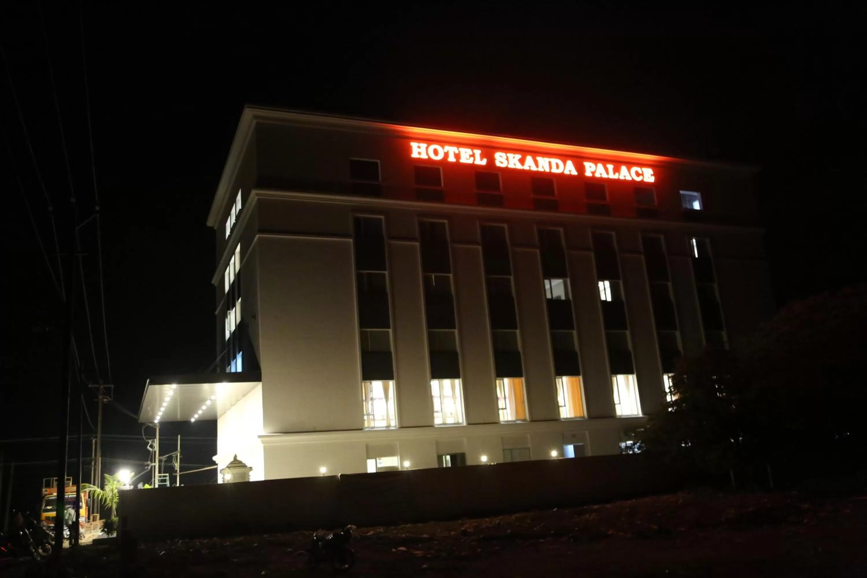 Property Building in Hotel Skanda Palace