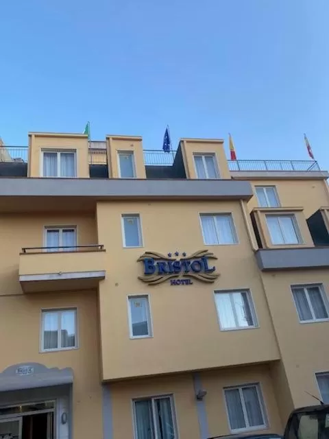 Hotel Bristol