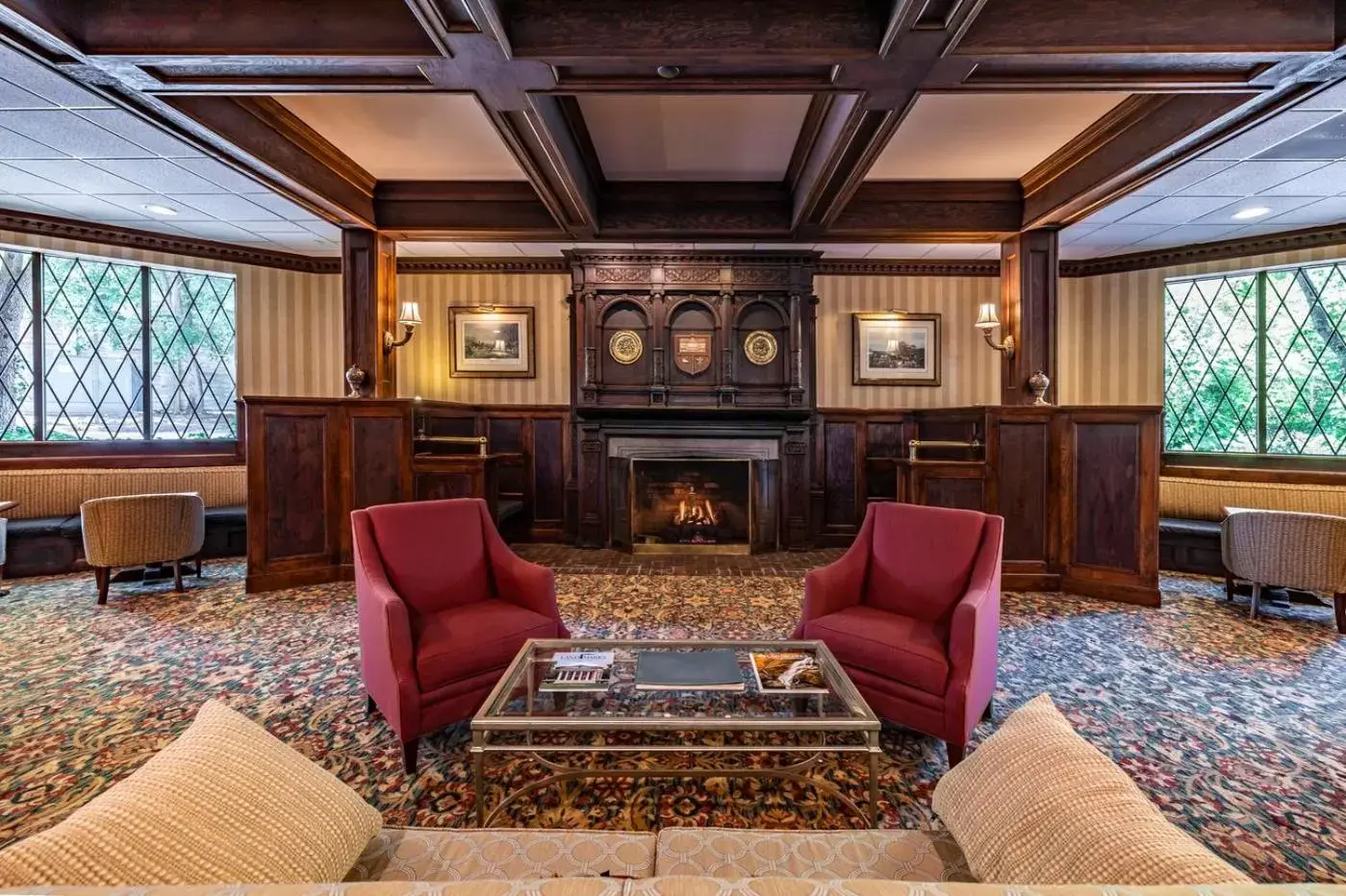 flat iron, Seating Area in The English Inn of Charlottesville