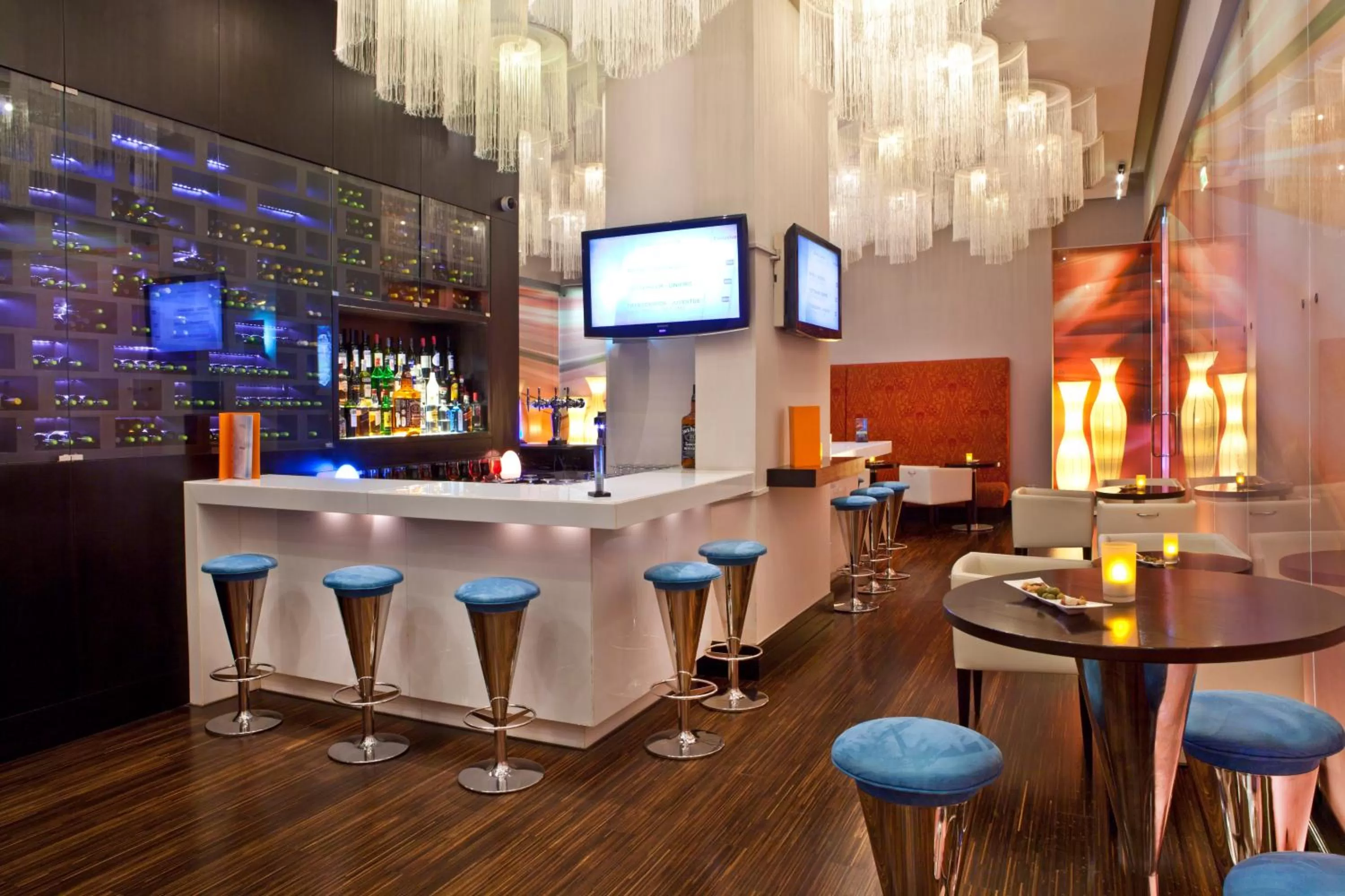 Lounge or bar in Novotel Suites Mall Avenue Dubai
