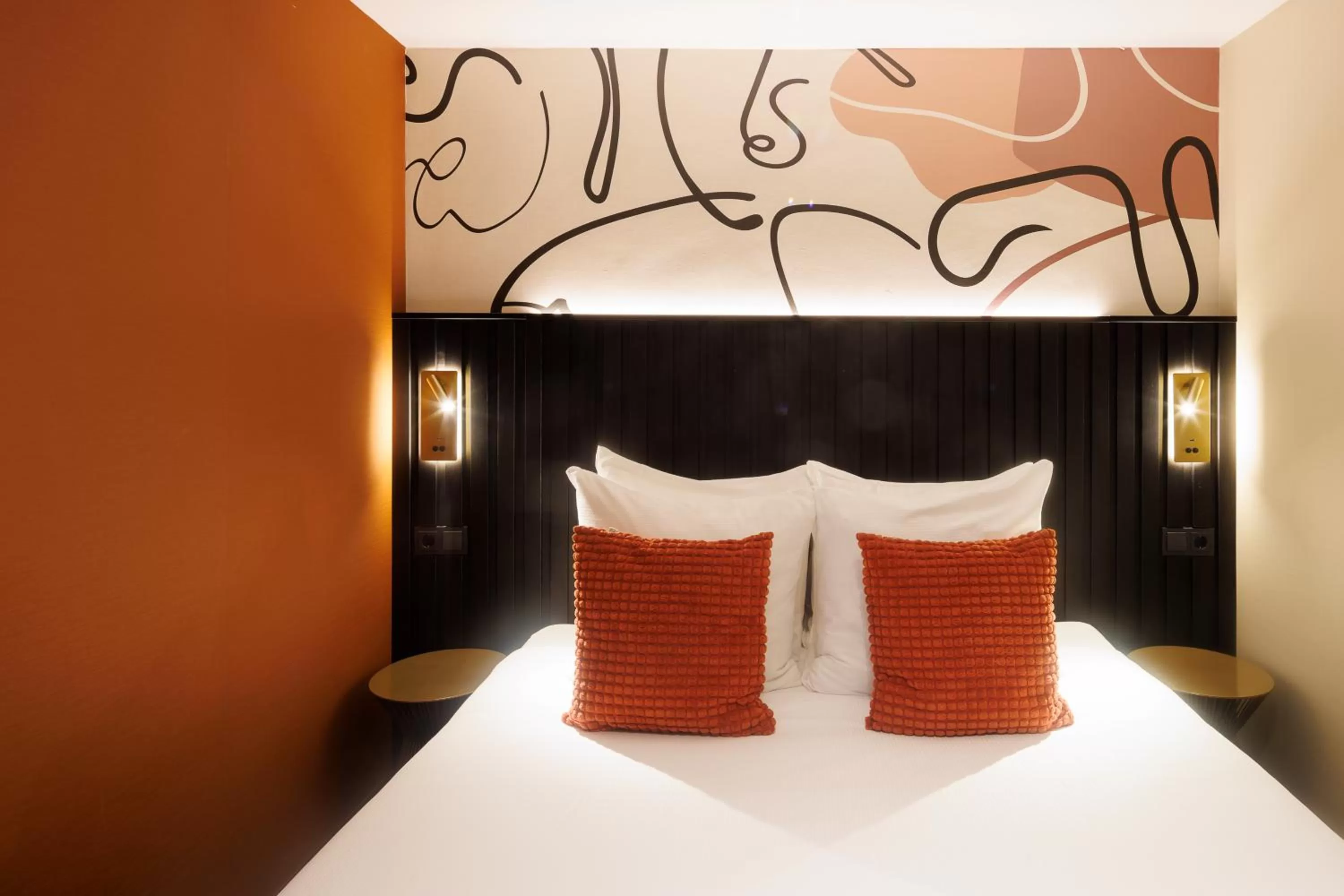 Bed in Huygens Place Amsterdam