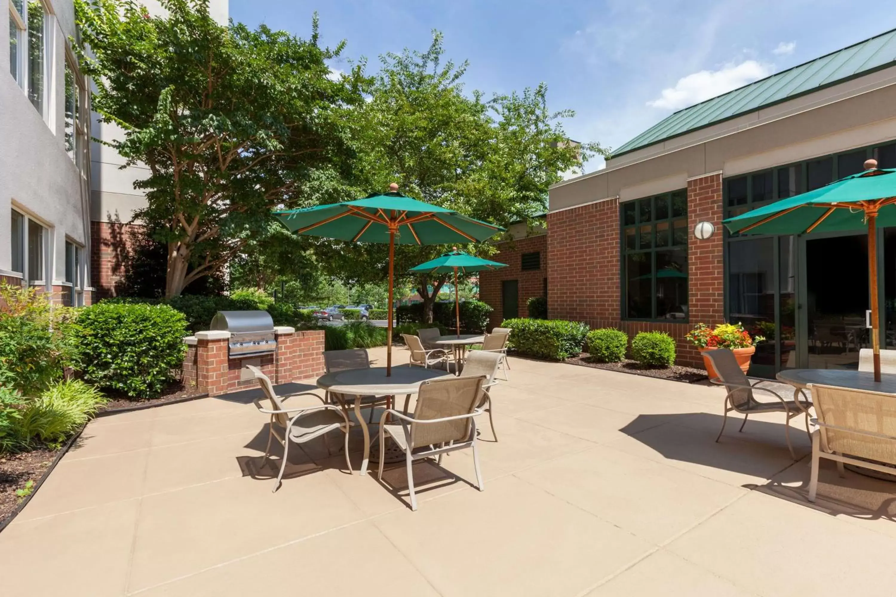 Patio in Homewood Suites by Hilton Falls Church