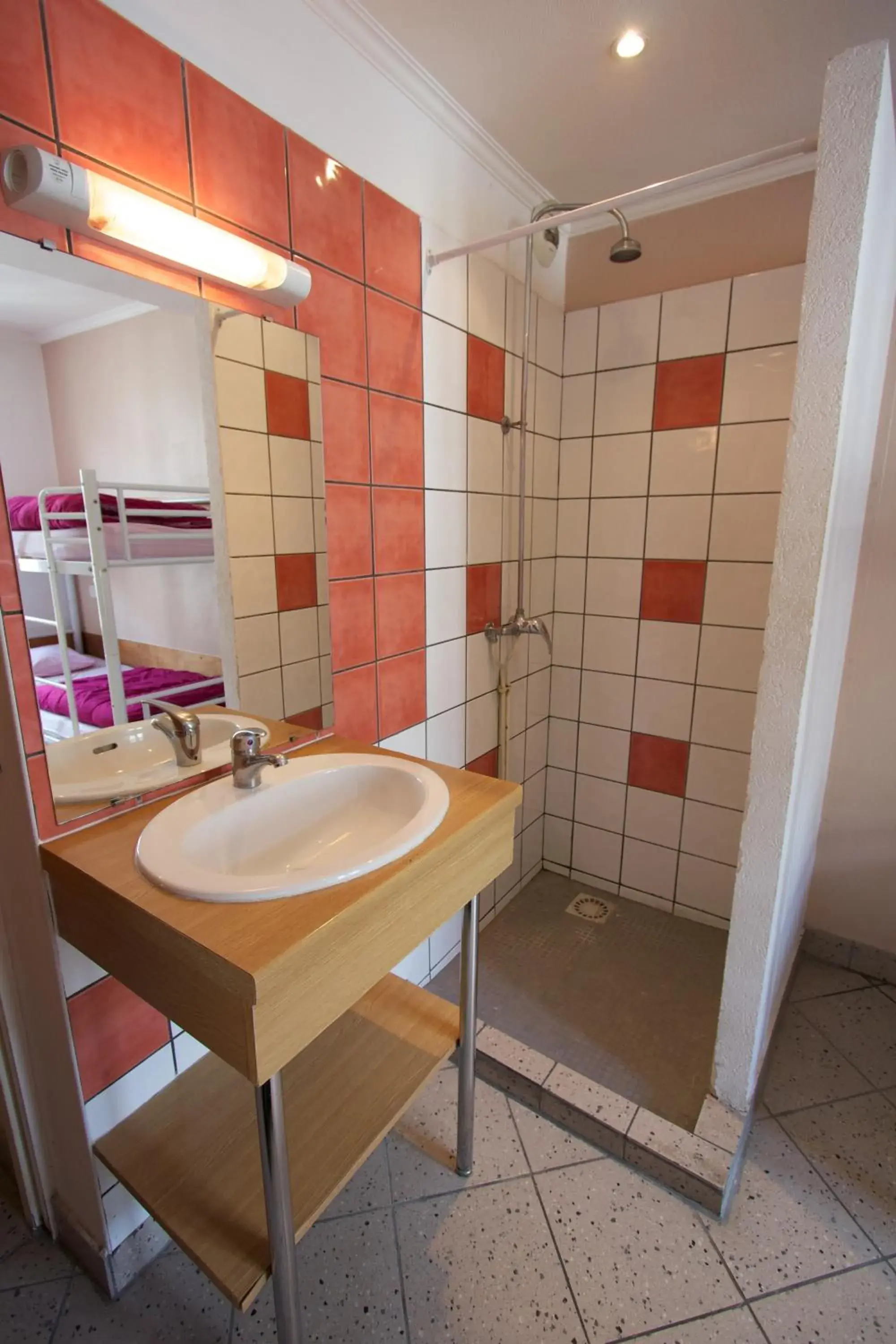 Bathroom in Bastille Hostel