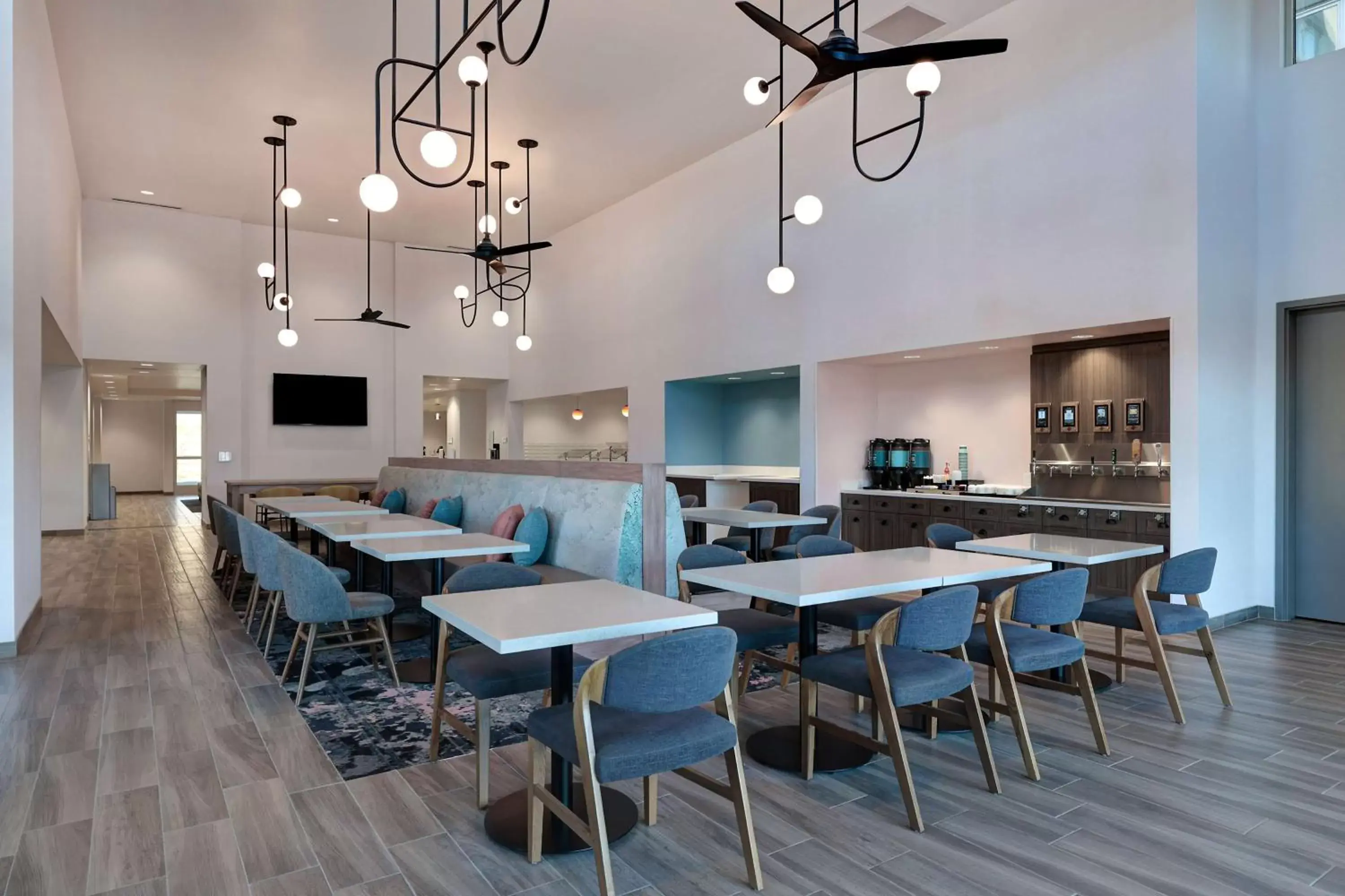 Dining area, Restaurant/Places to Eat in Homewood Suites By Hilton Santa Clarita/Valencia, Ca