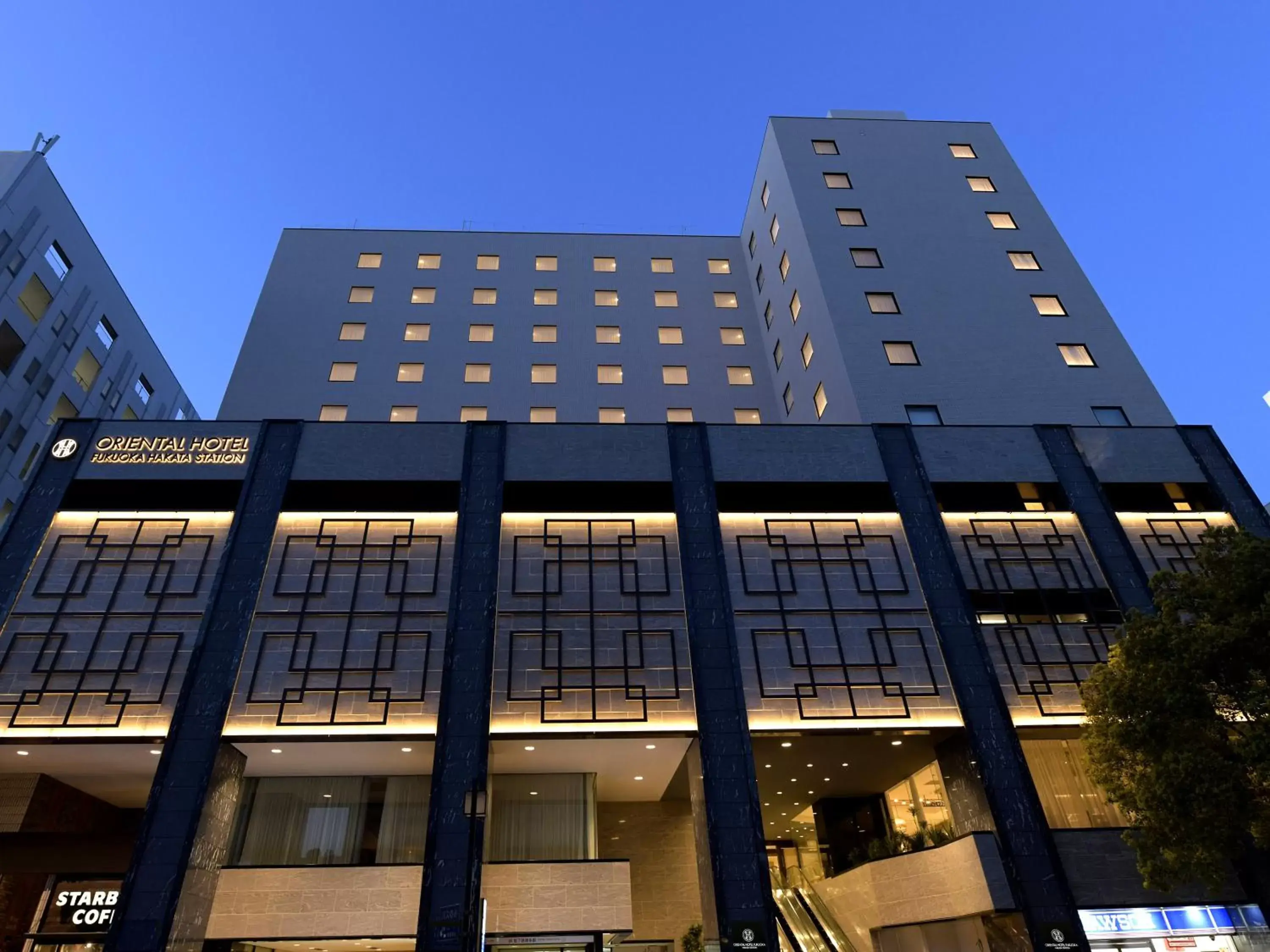 Facade/entrance in Oriental Hotel Fukuoka Hakata Station