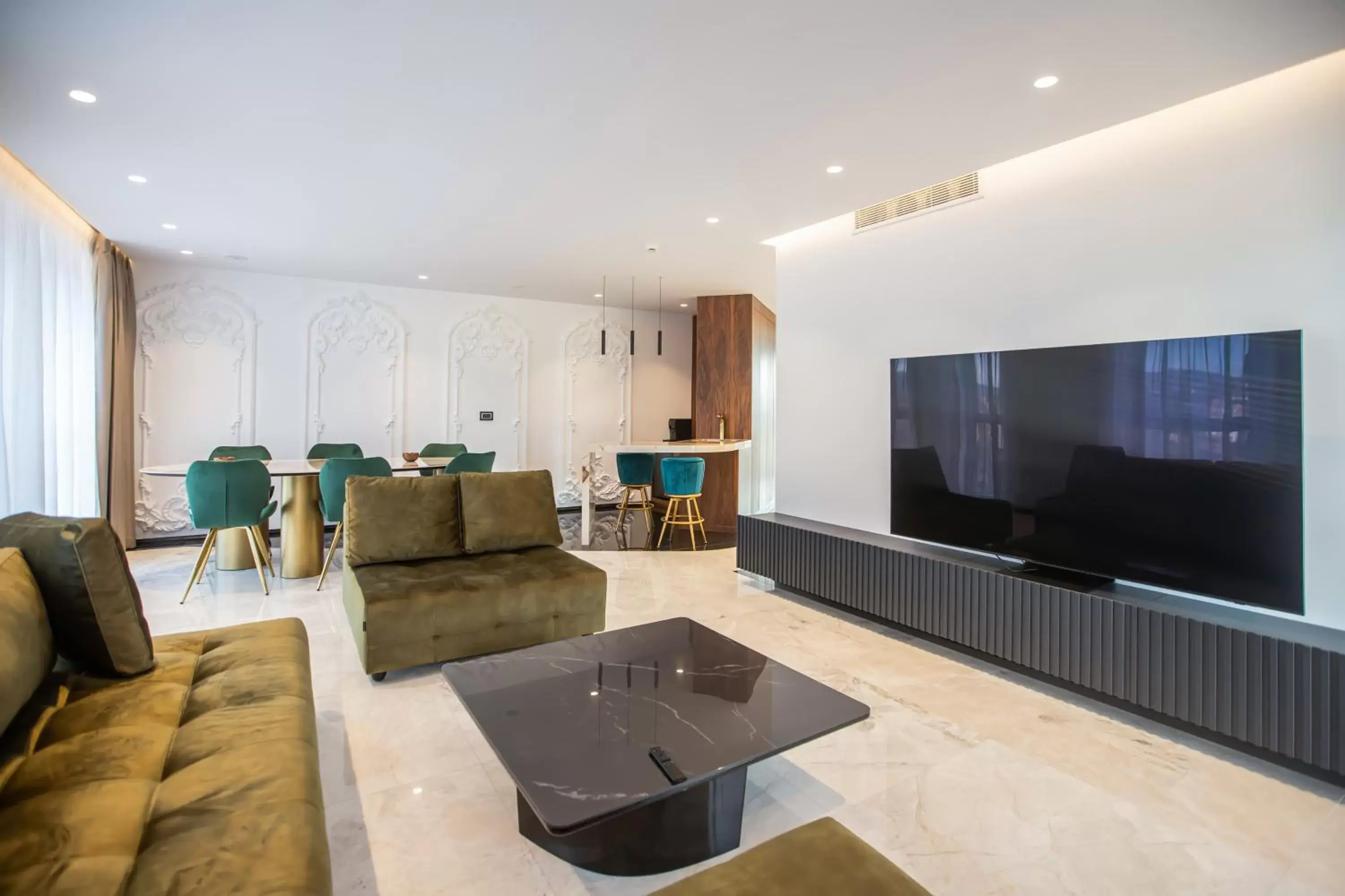 TV and multimedia, Seating Area in Hotel Elisa Tirana, Affiliated by Meliá