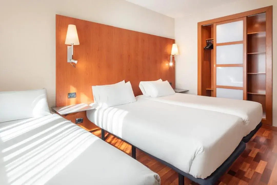 Bed in Hotel Ciudad de Lleida