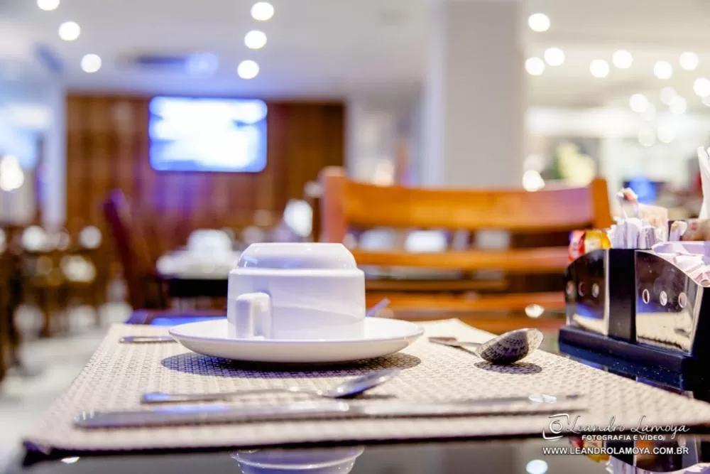 Restaurant/places to eat in Capri Hotel