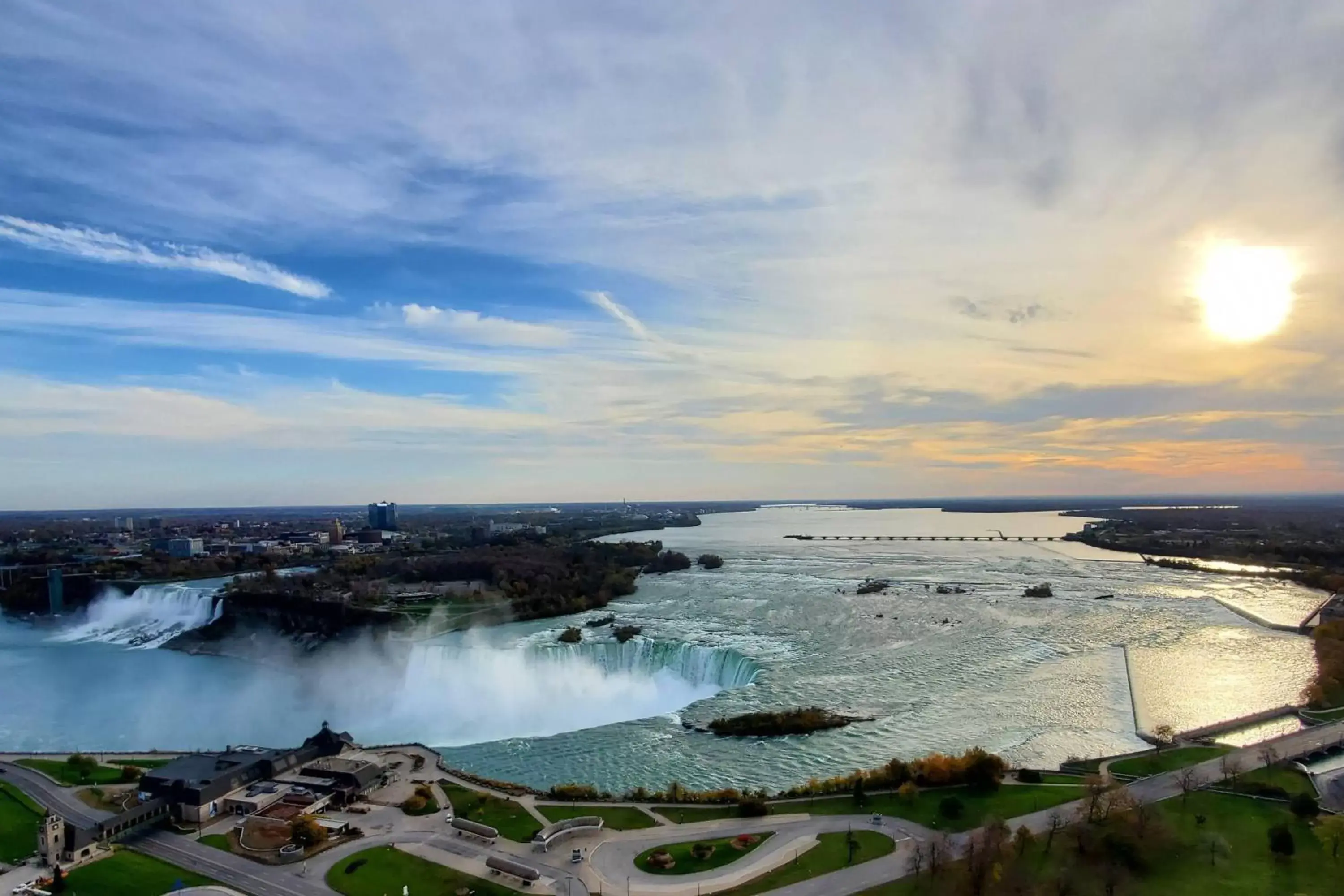 Property building in Niagara Falls Marriott Fallsview Hotel & Spa