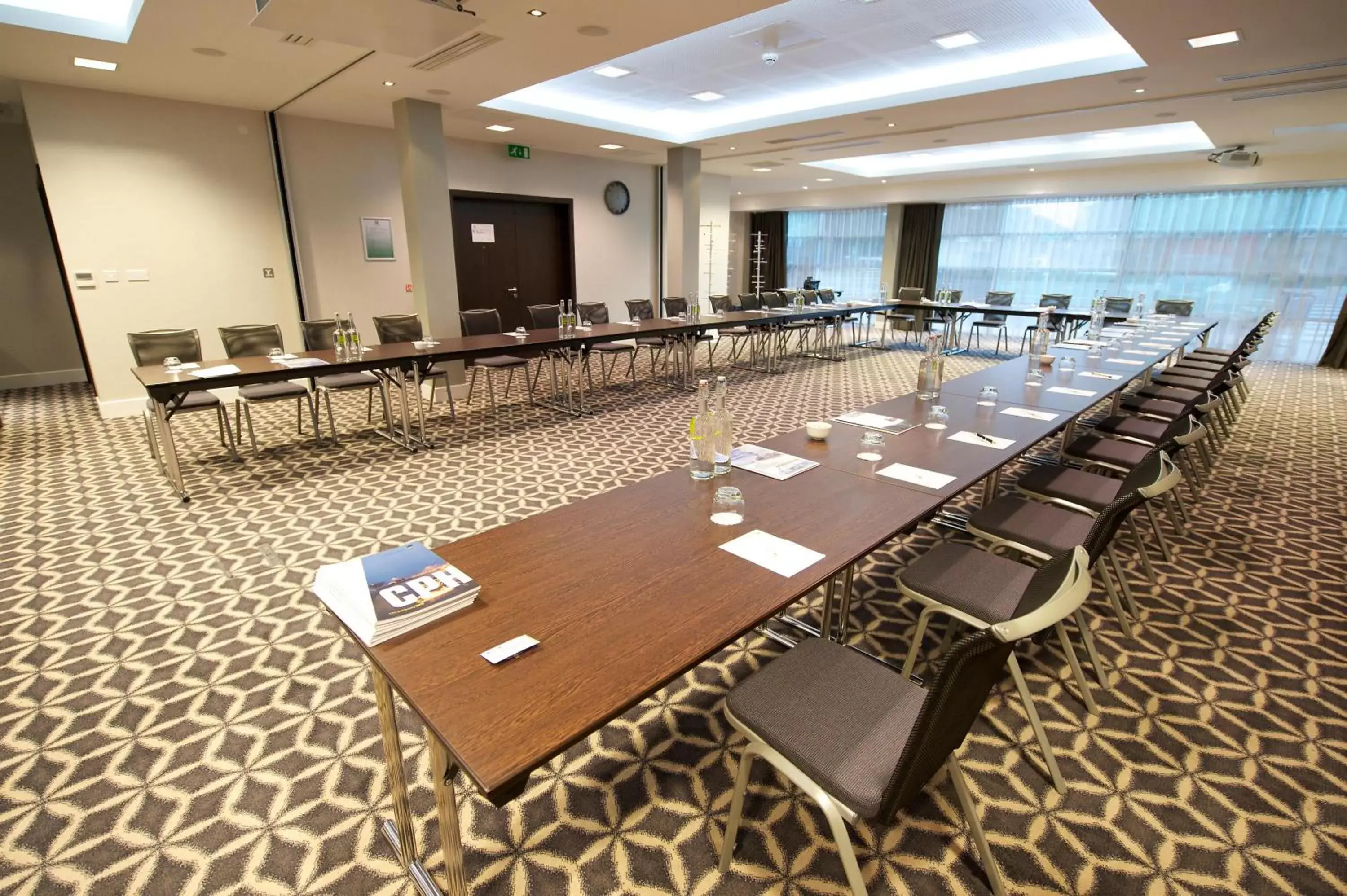 Meeting/conference room in Holiday Inn Southend, an IHG Hotel