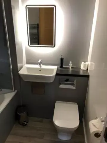 Bathroom in Loch Lomond Hotel