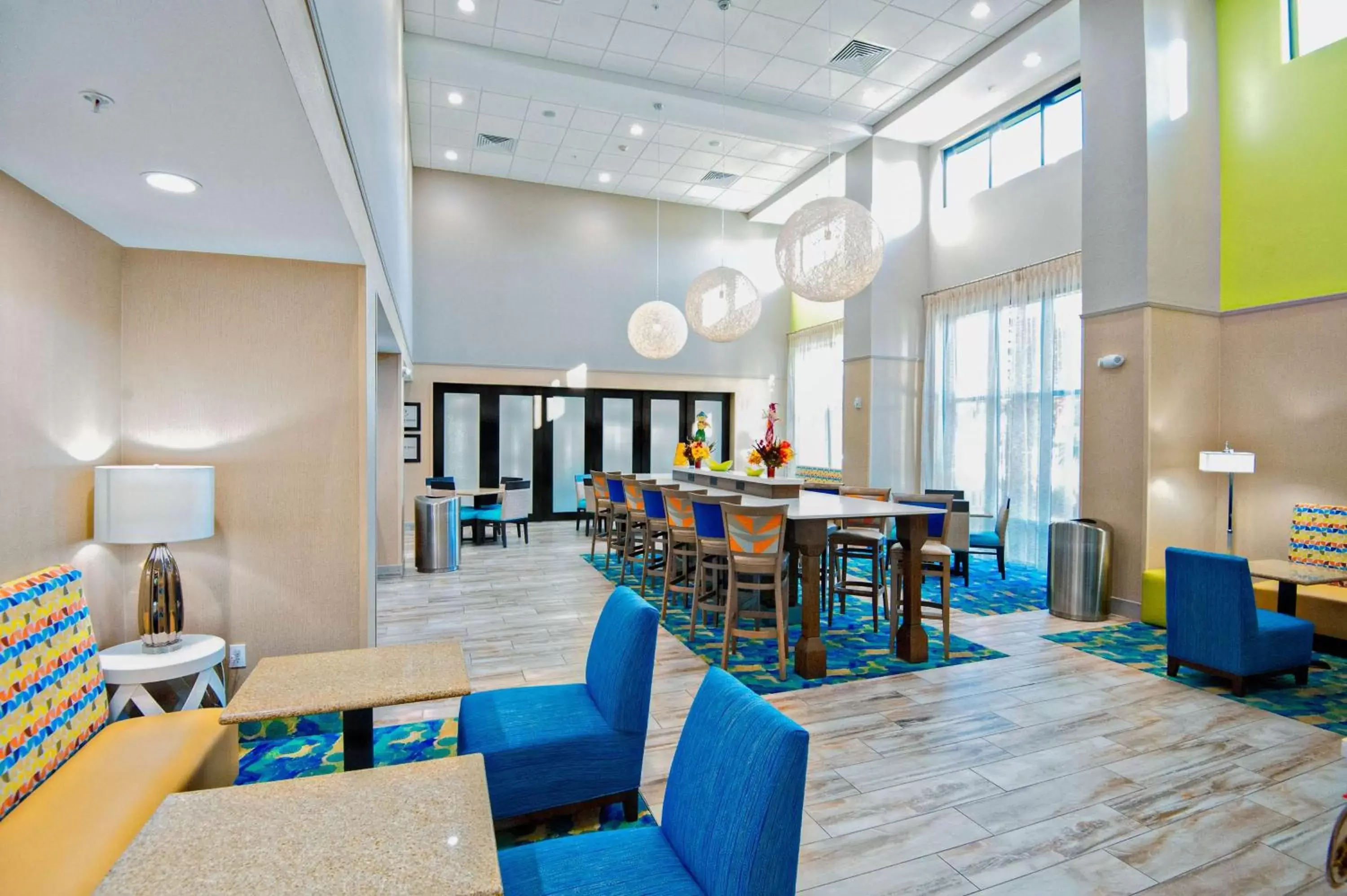 Lobby or reception, Restaurant/Places to Eat in Hampton Inn & Suites Mary Esther-Fort Walton Beach, Fl