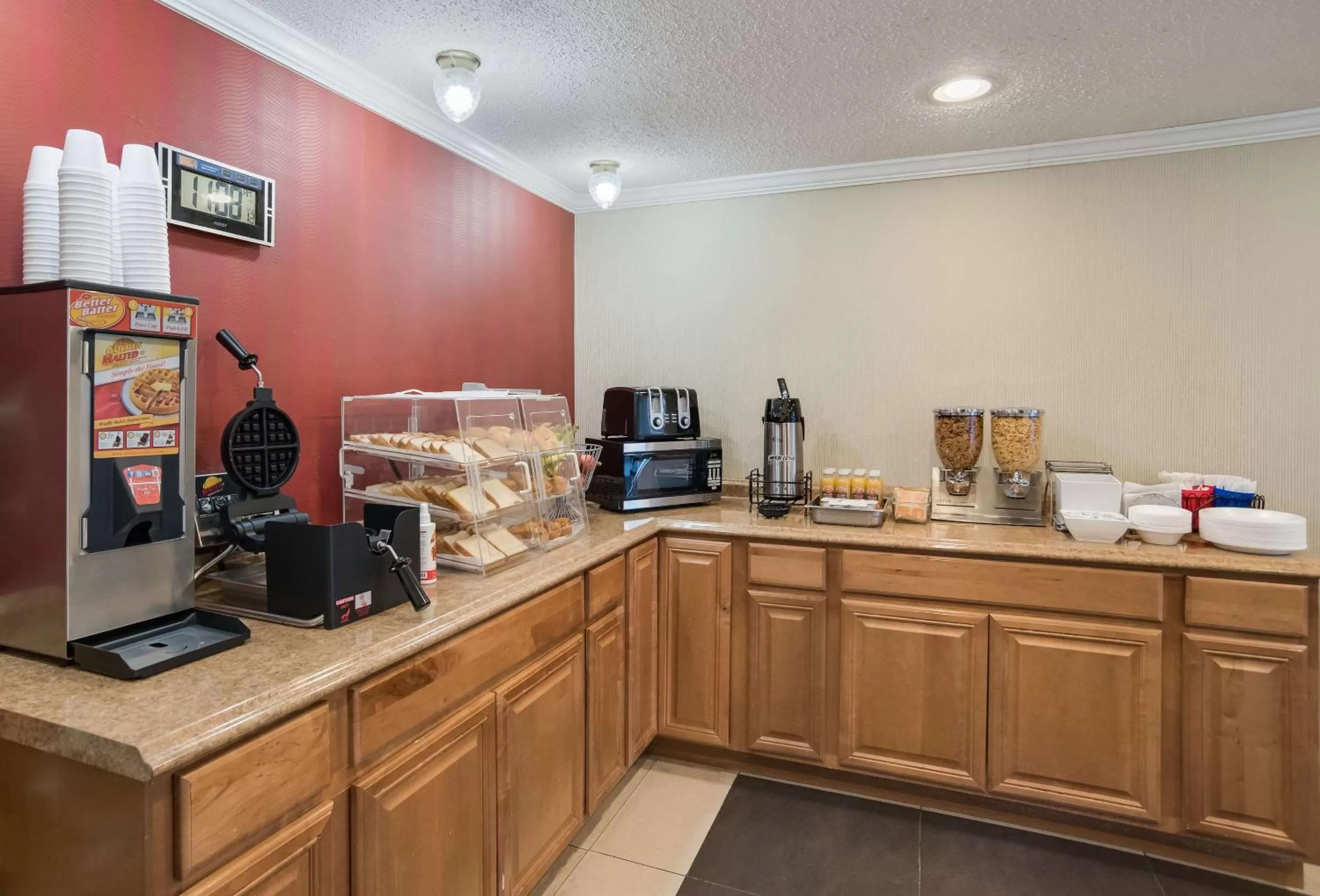 Breakfast in Rodeway Inn Carlisle North