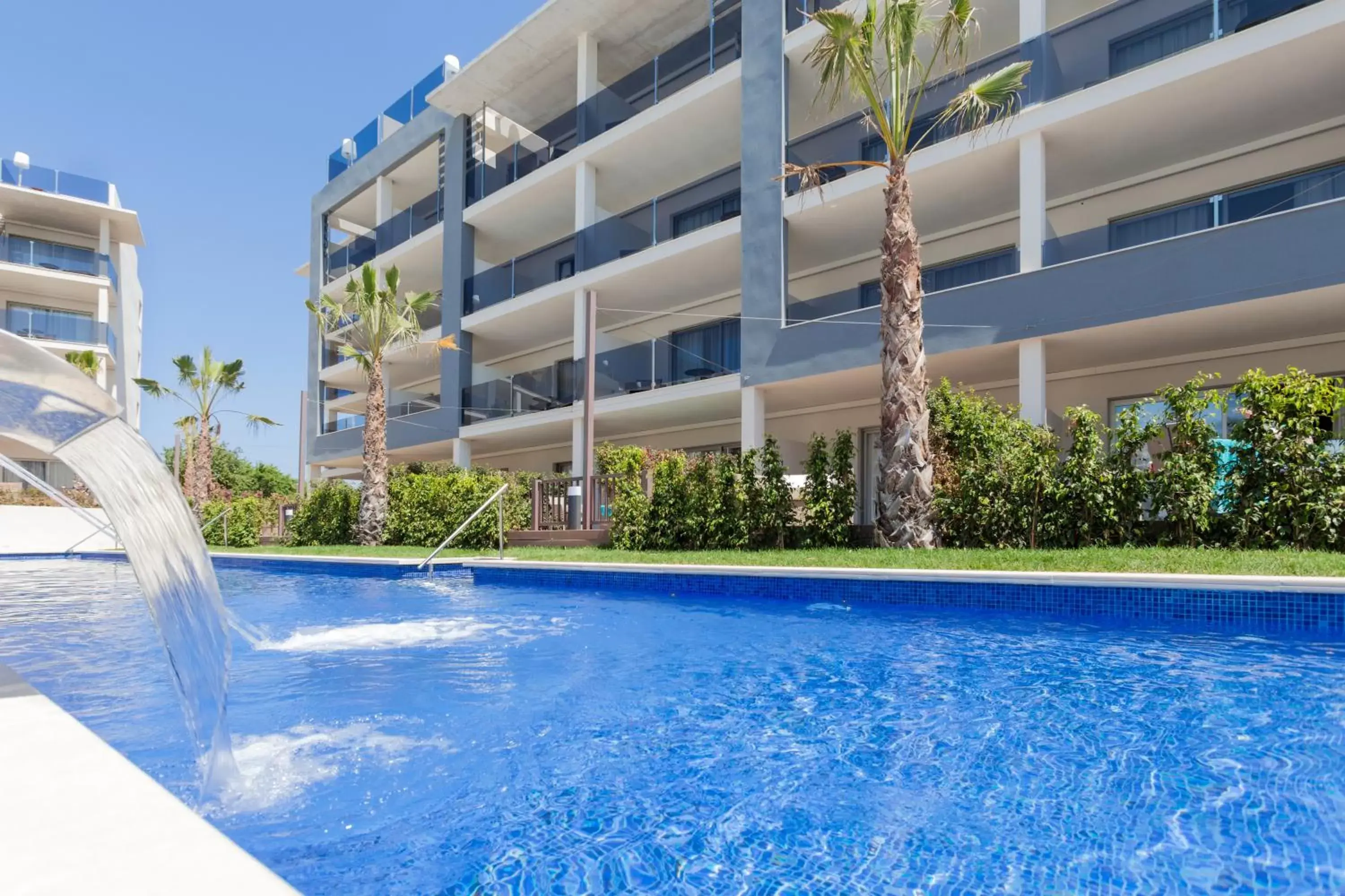 Swimming Pool in Zafiro Palace Alcudia