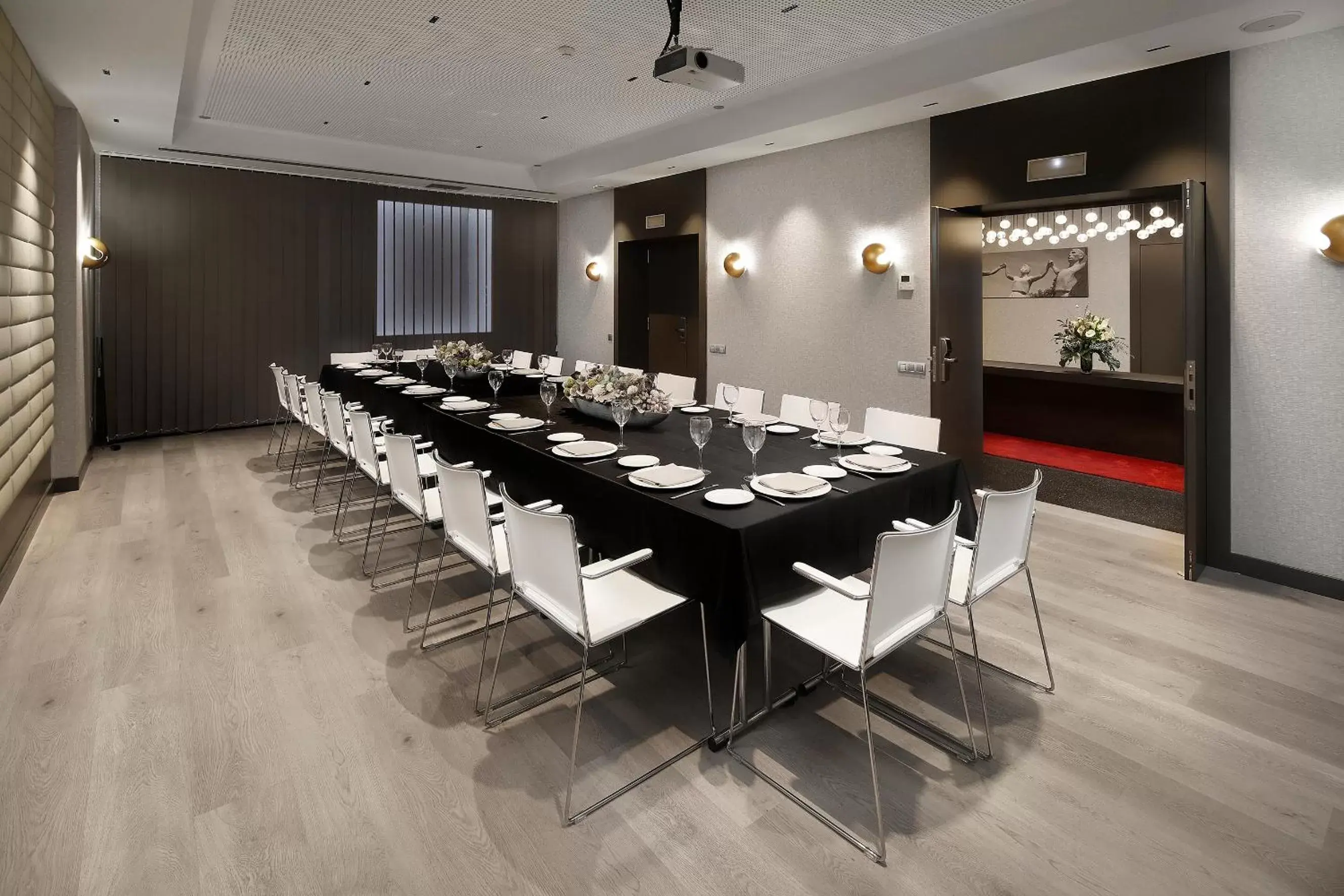 Meeting/conference room in Olivia Plaza Hotel