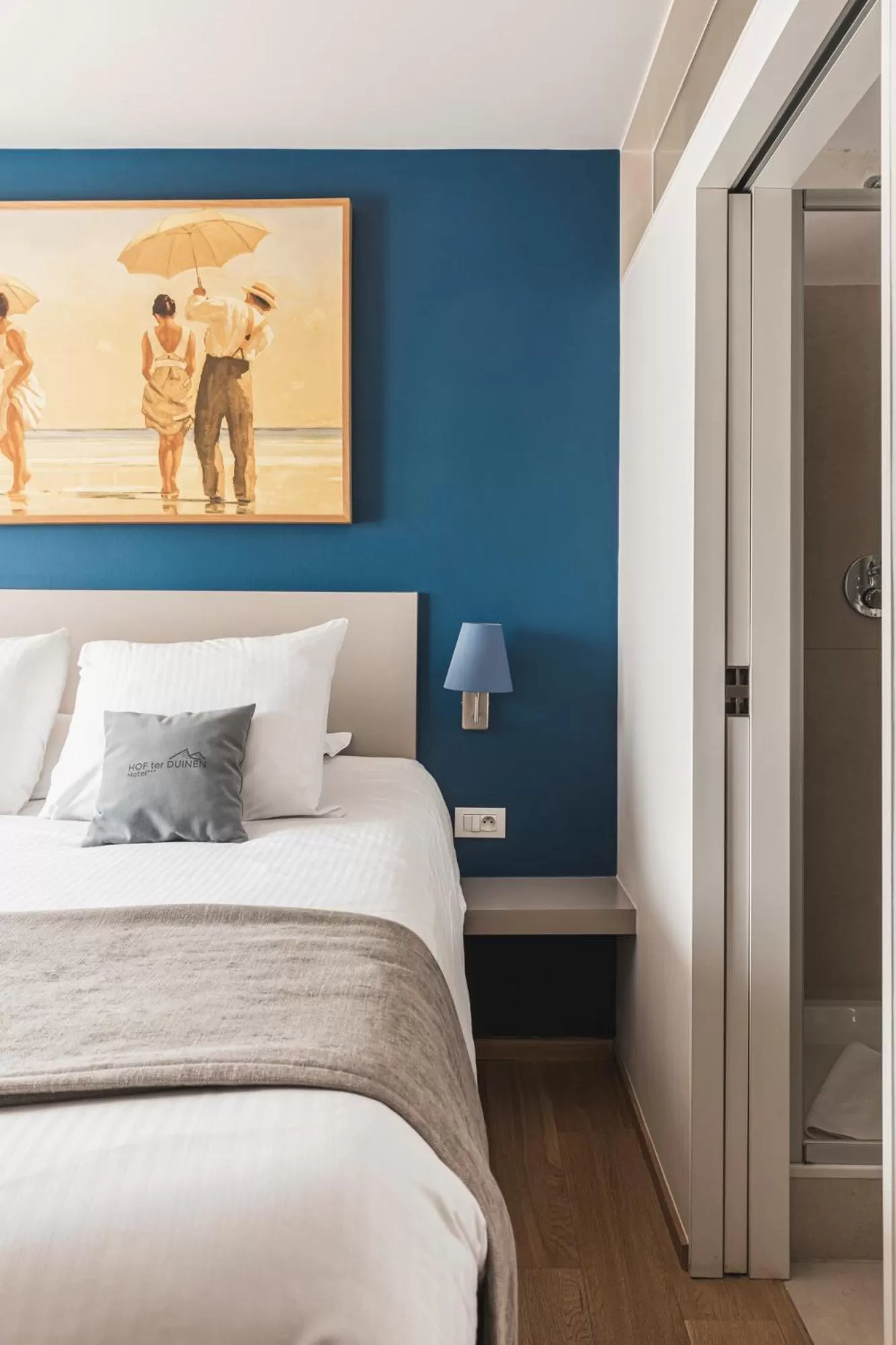 Bed in Boutique Hotel 'Hof ter Duinen'