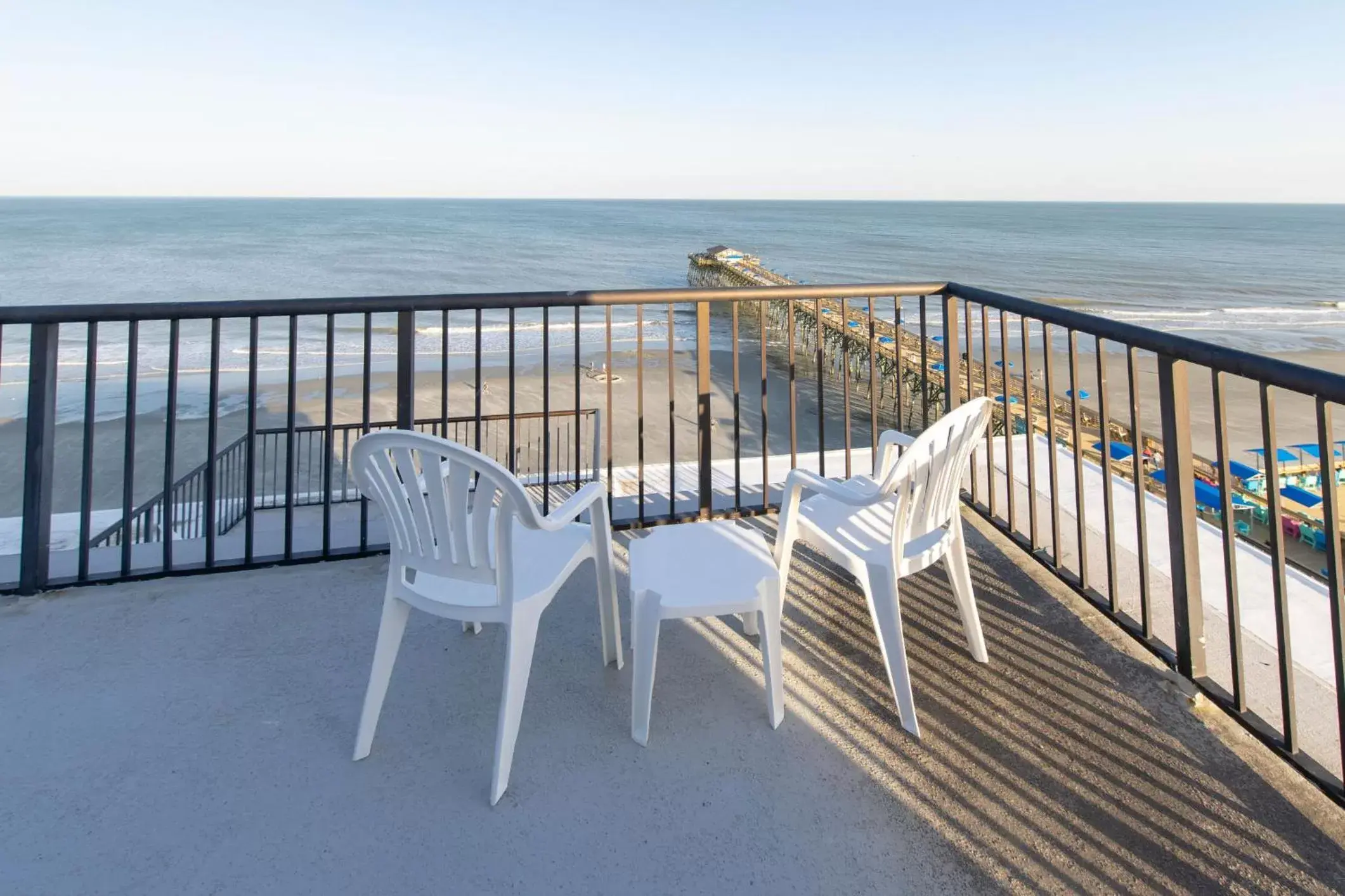 Balcony/Terrace in Kingfisher Inn