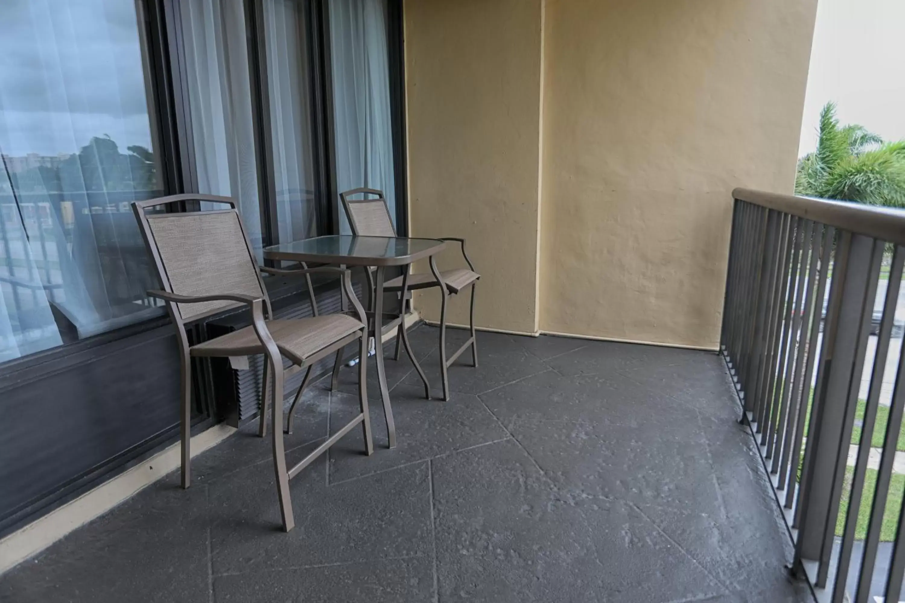 Seating area, Balcony/Terrace in Boca Plaza