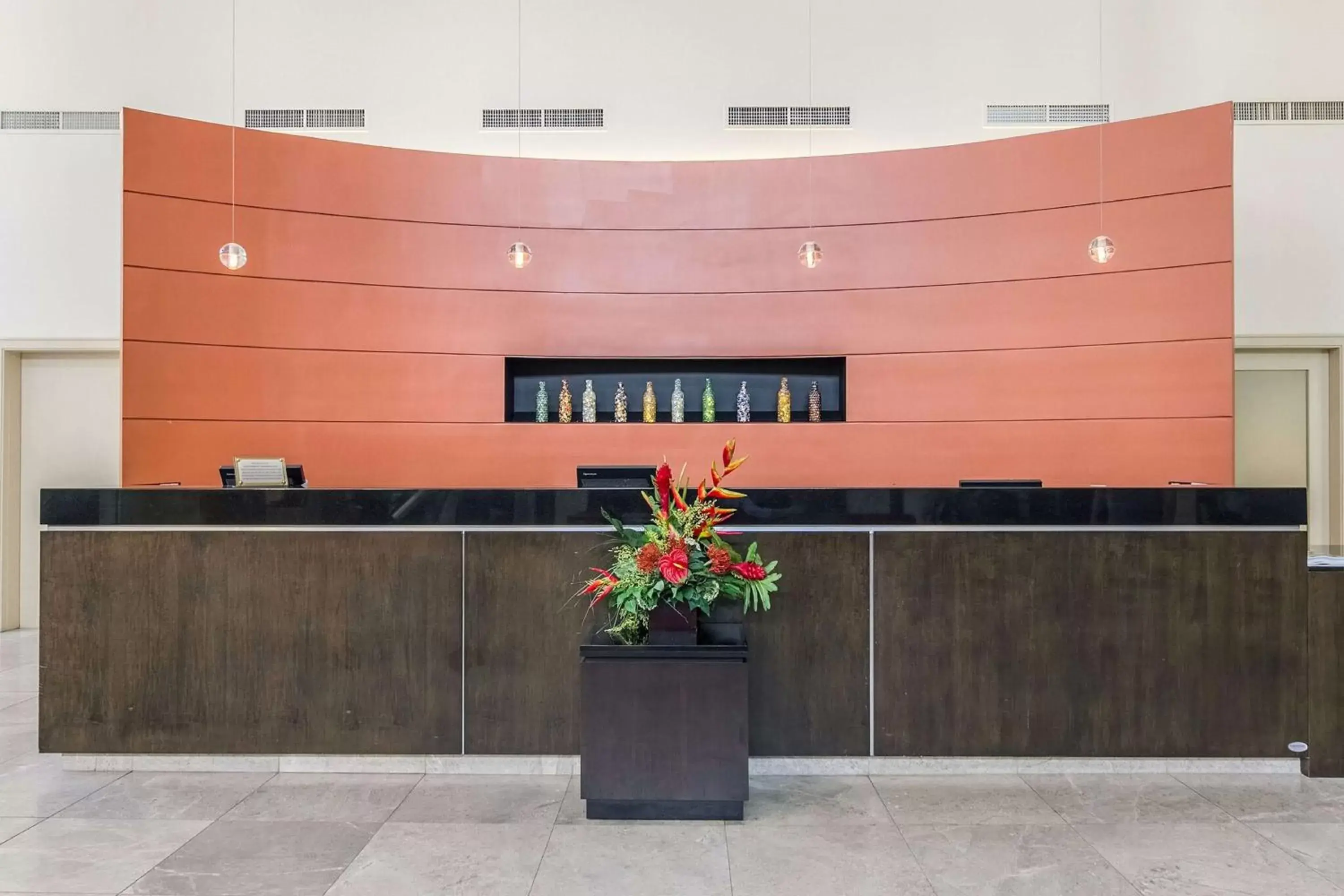 Lobby or reception, Lobby/Reception in Embassy Suites by Hilton Newark Airport