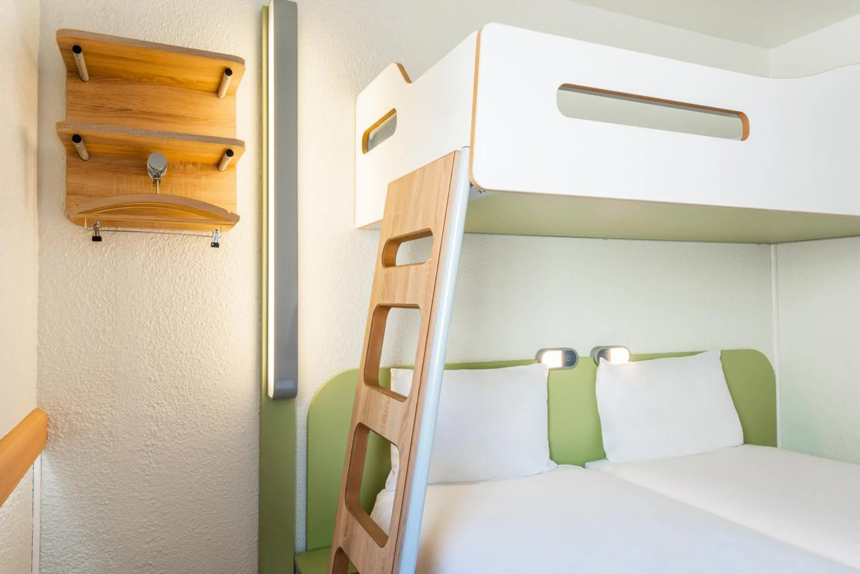 bunk bed, Bed in ibis budget Paris Porte de Bercy bunk bed, Bed in ibis budget Paris Porte de Bercy