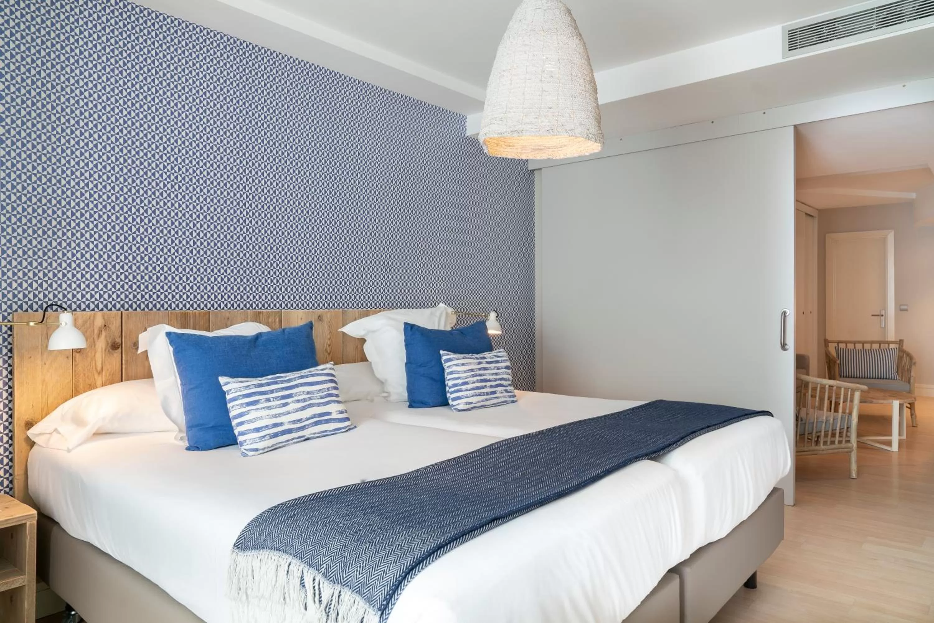 Photo of the whole room, Bed in Vincci Puertochico