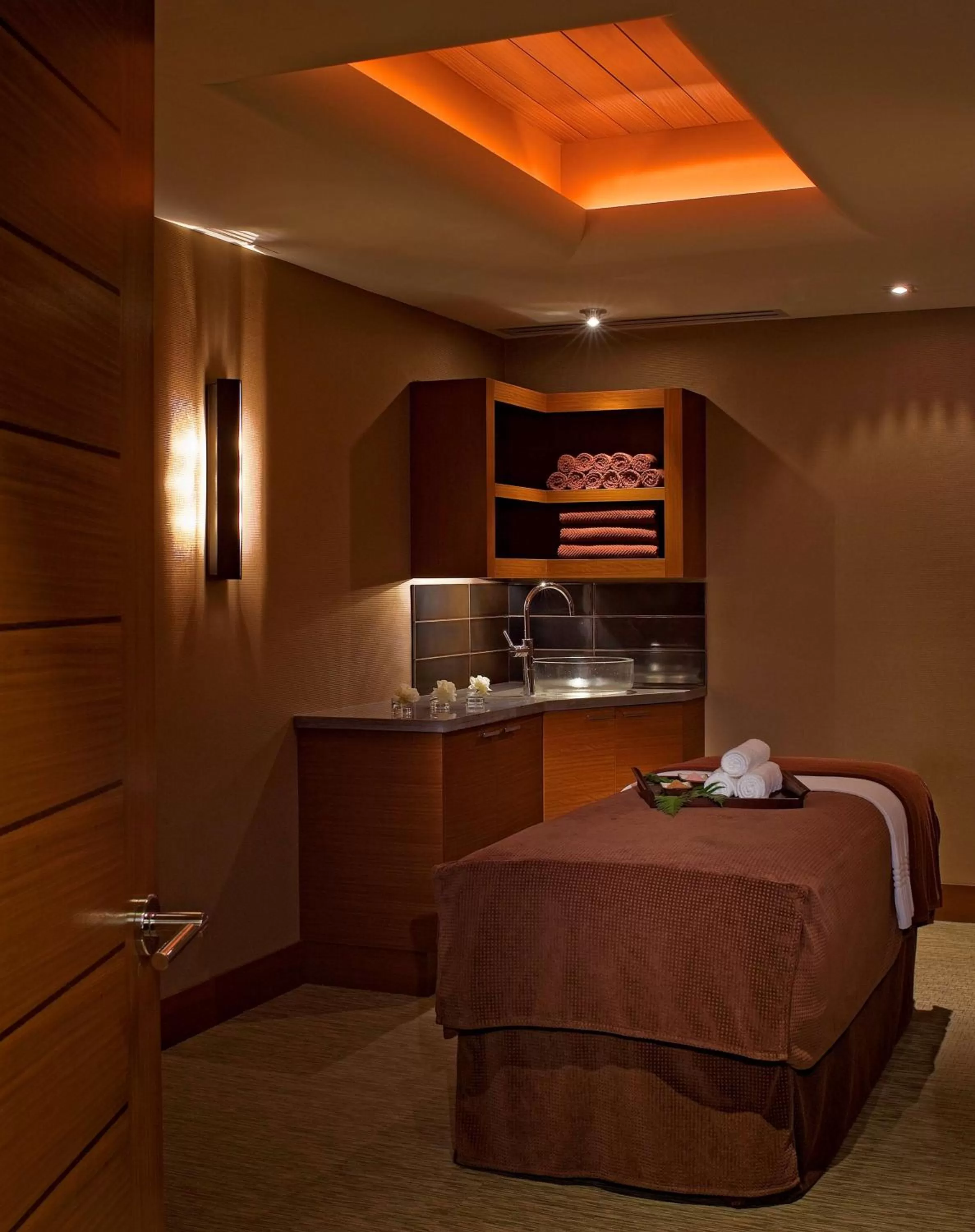 Spa and wellness centre/facilities, Bed in Hyatt at Olive 8