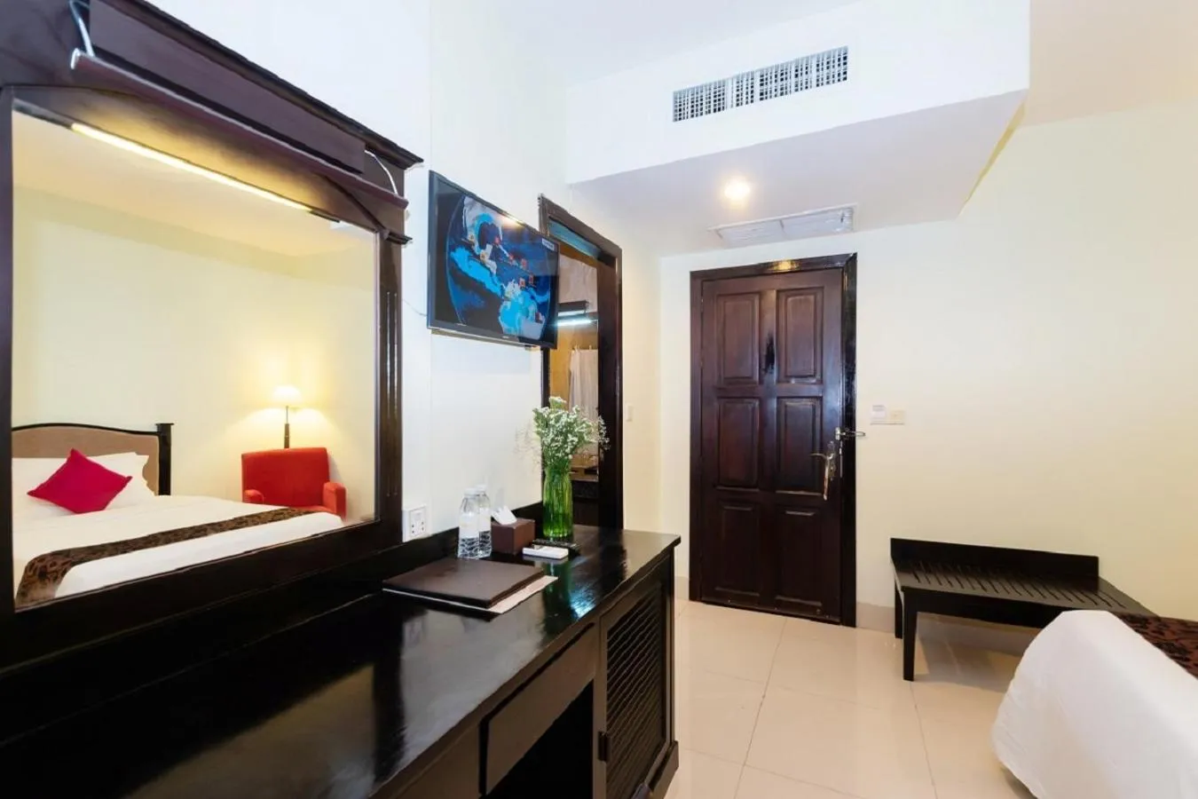 Bedroom, Bed in Almond Hotel Sothearos