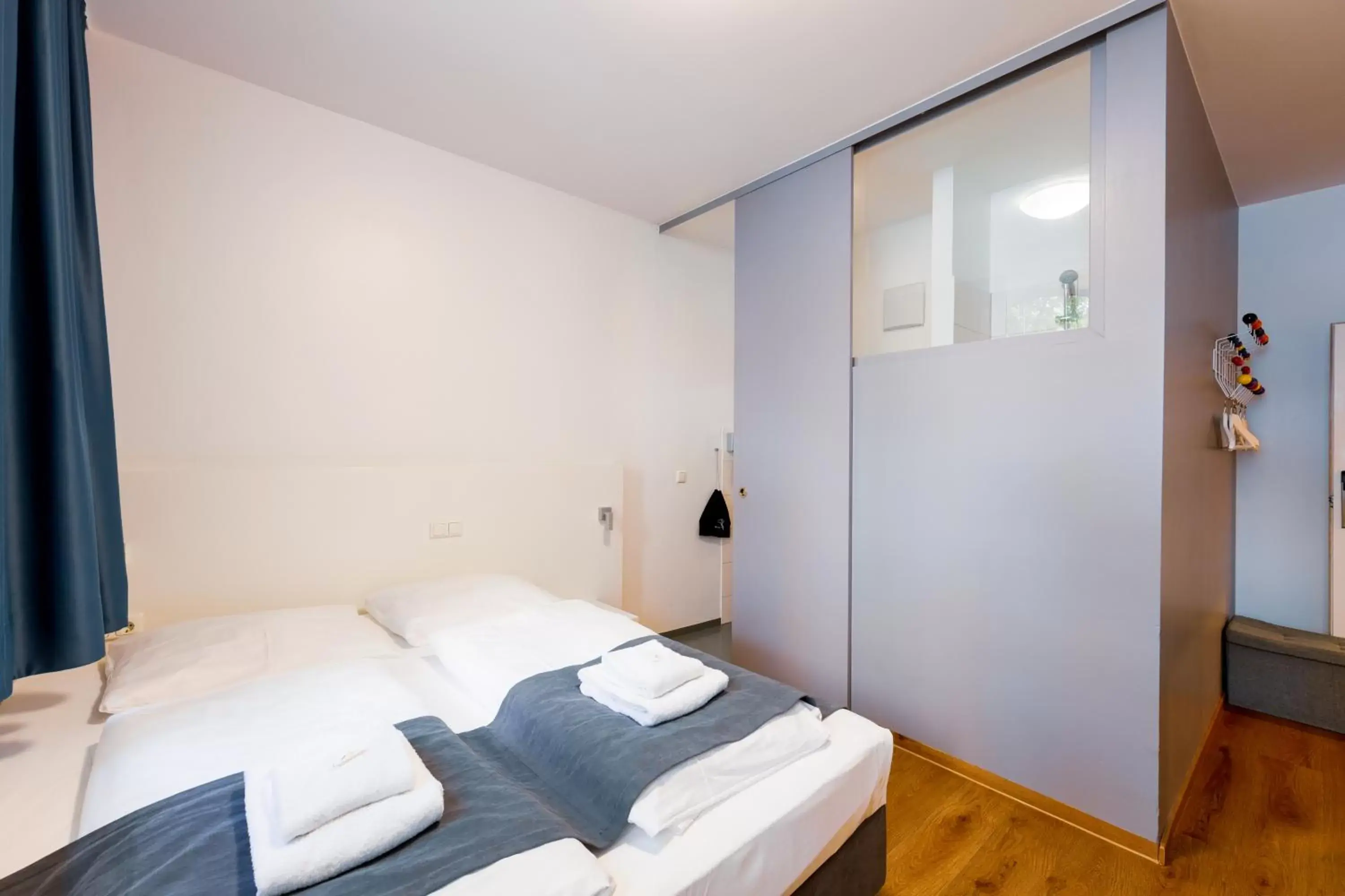 Bedroom, Bed in mk hotel münchen max-weber-platz