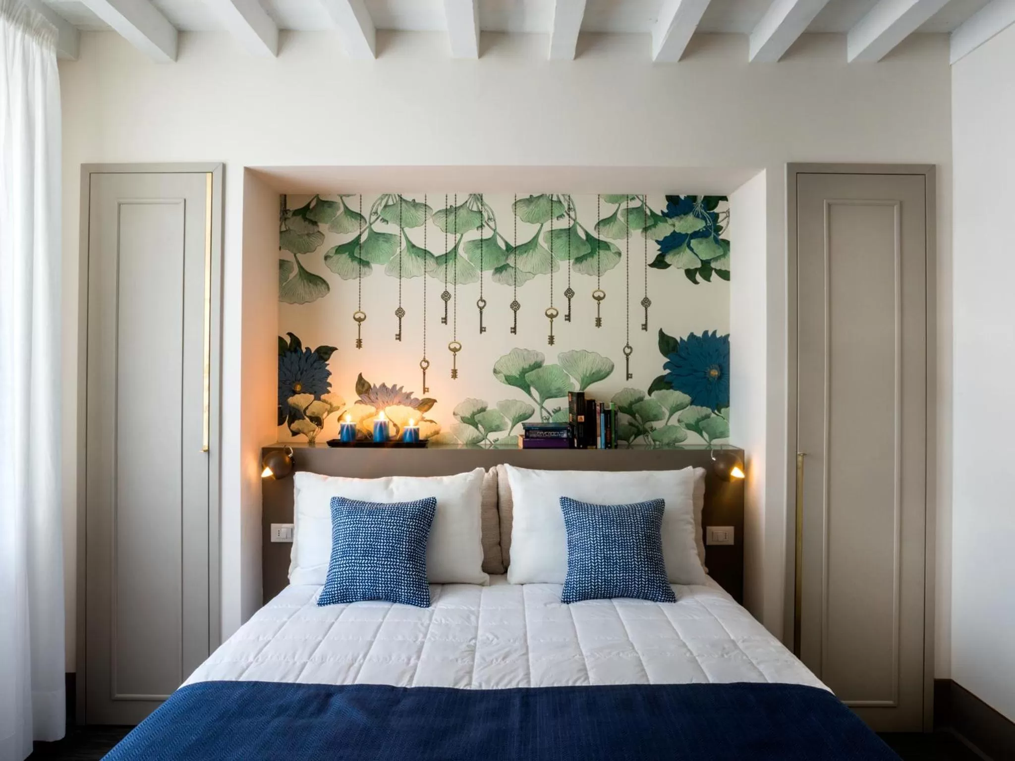 Bedroom, Bed in Alfieri9