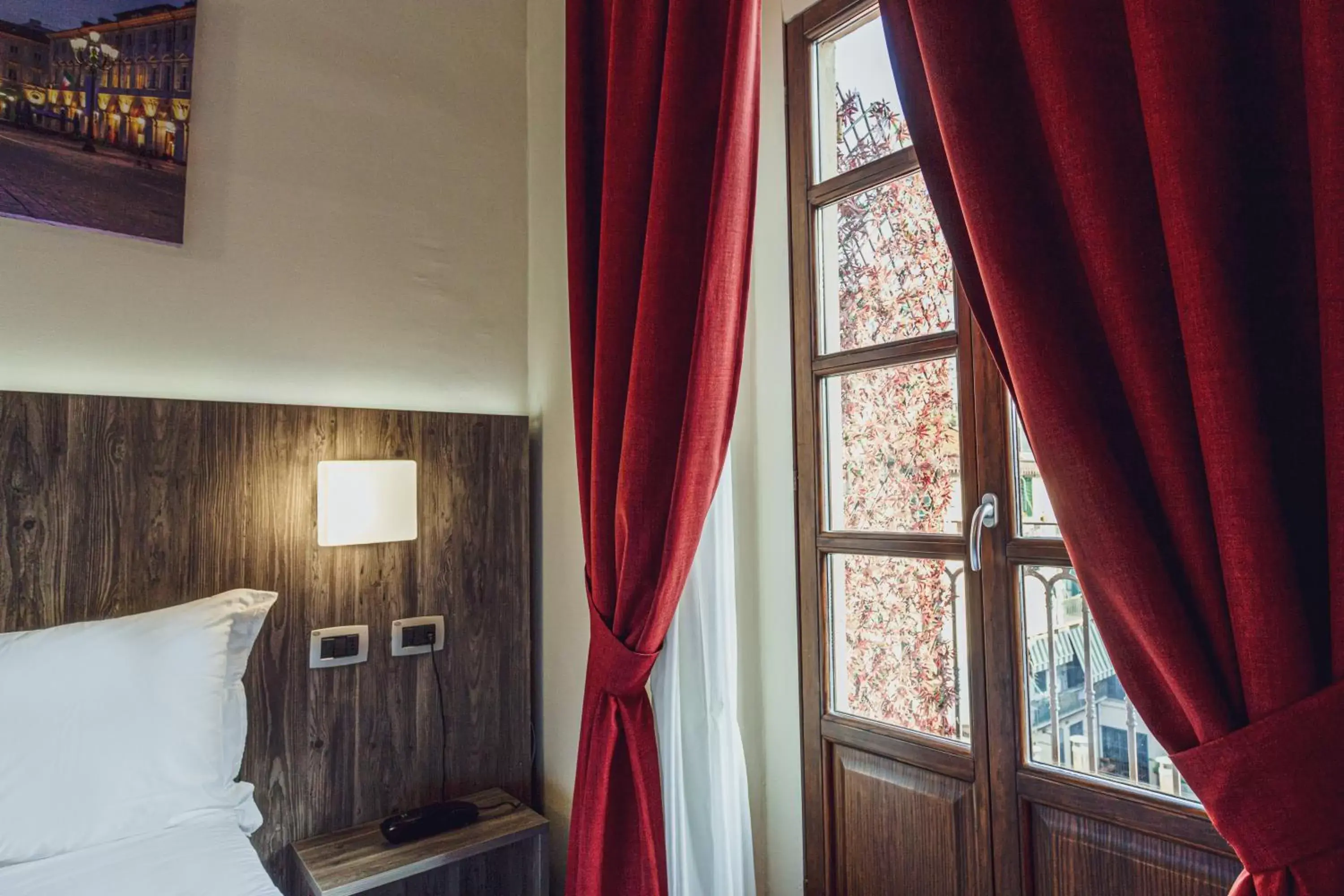 Bedroom, Bed in Hotel Urbani Bedroom, Bed in Hotel Urbani