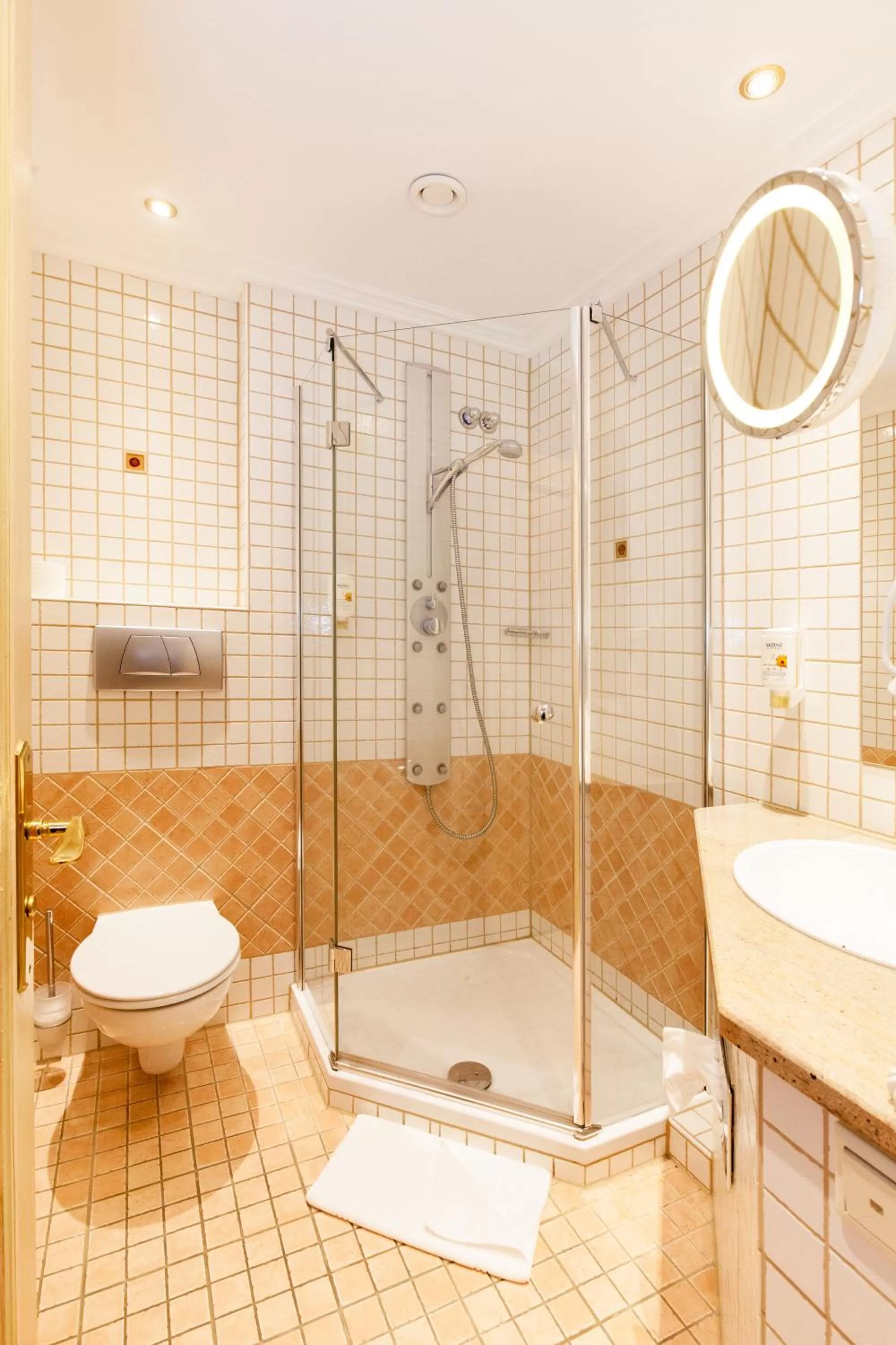 Bathroom in Landgasthof Hotel Hirsch