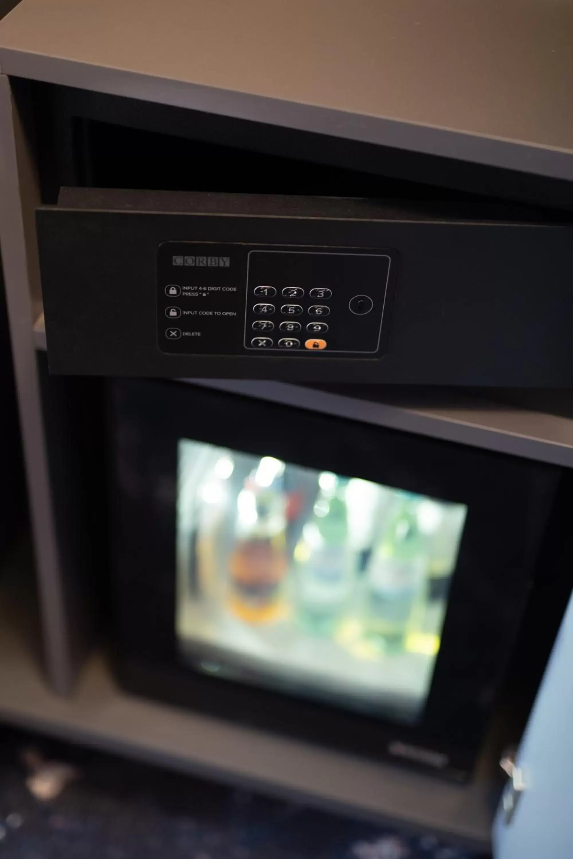 oven, TV/Entertainment Center in Mercure Mainz City Center