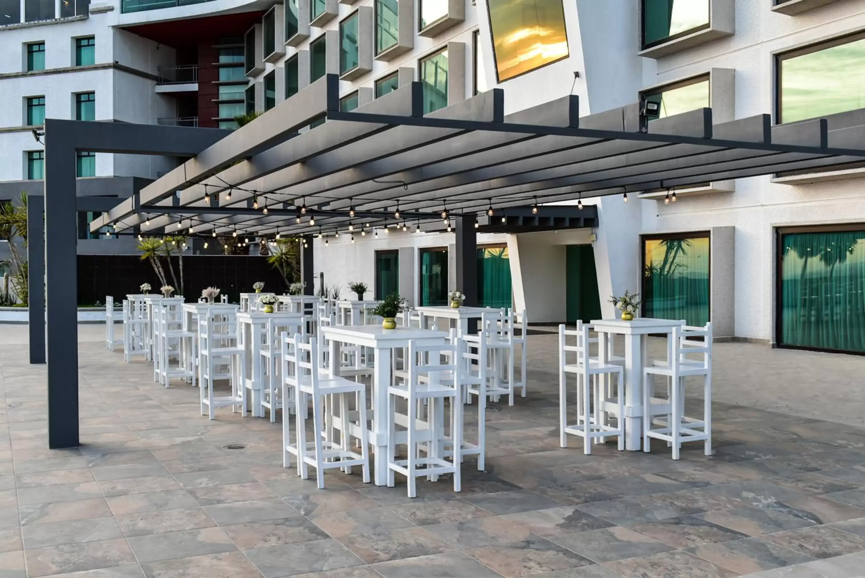 Property building, Restaurant/Places to Eat in Hotel Diamante Queretaro
