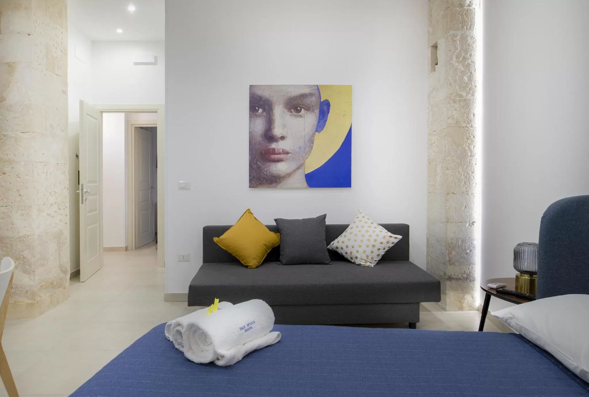 Seating area, Bed in ELORO - Guest Houses