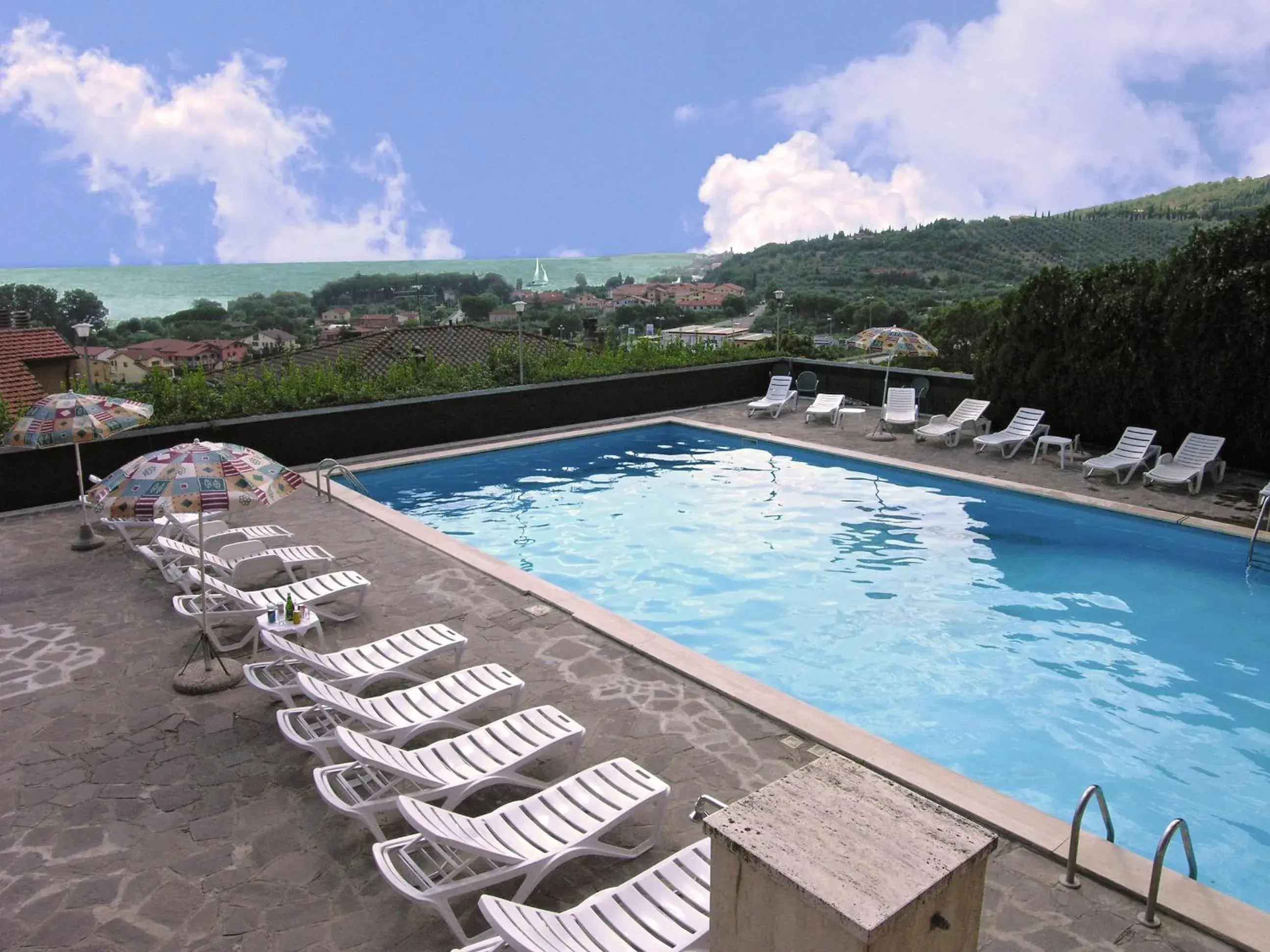 Swimming Pool in Hotel Cavalieri