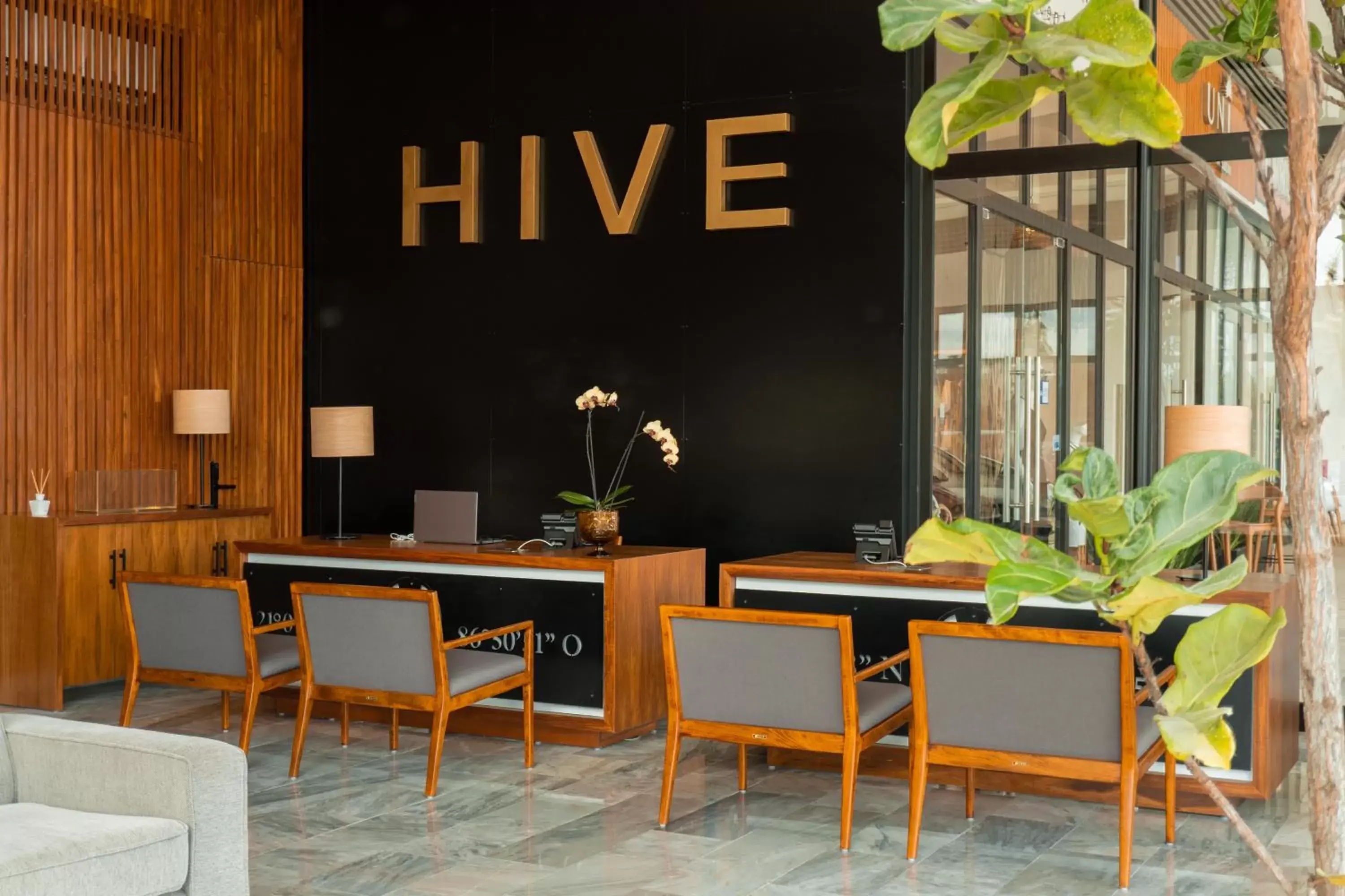 Lobby or reception in Hive Cancun by G Hotels