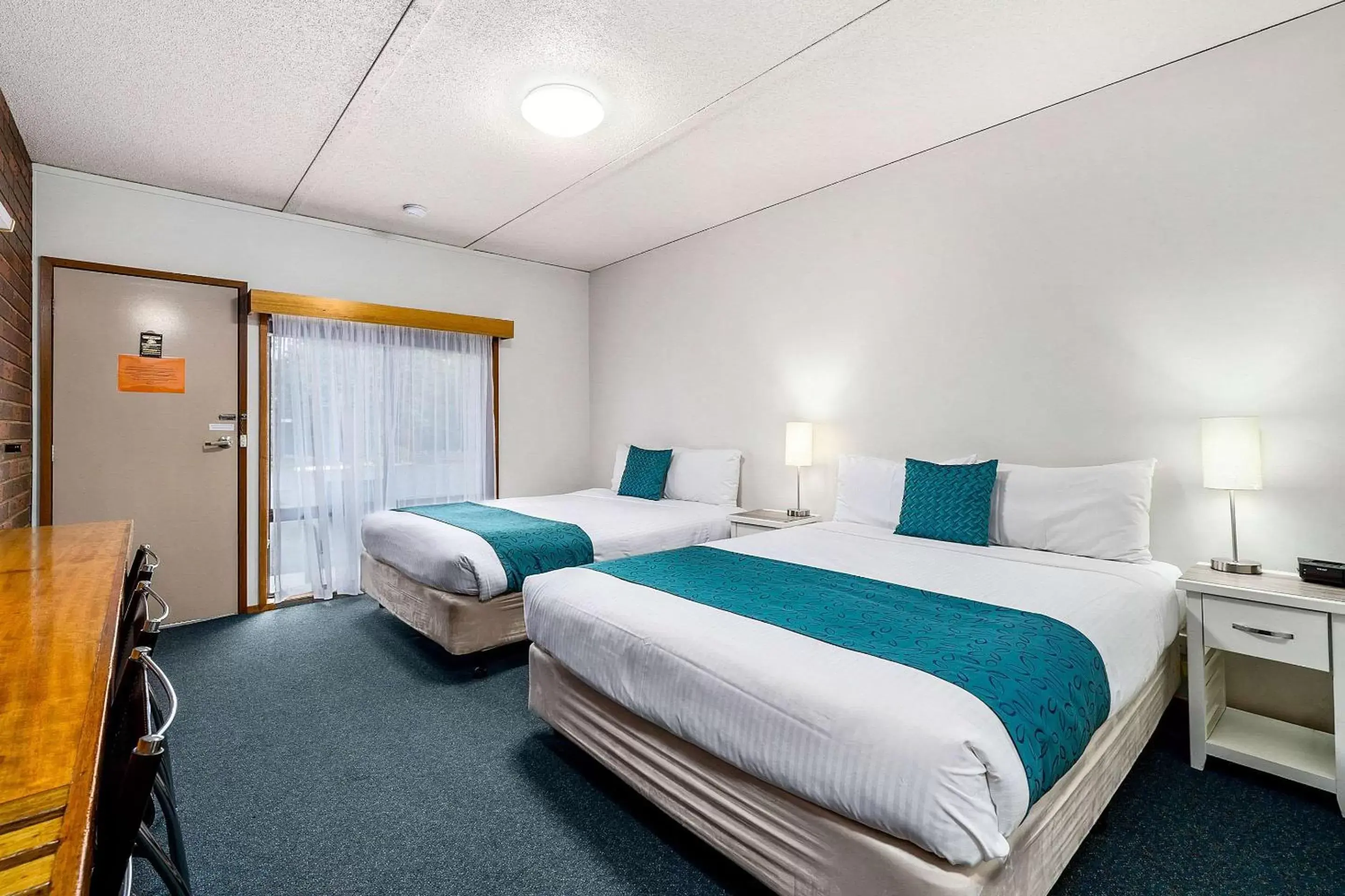 Photo of the whole room, Bed in Comfort Inn Benalla