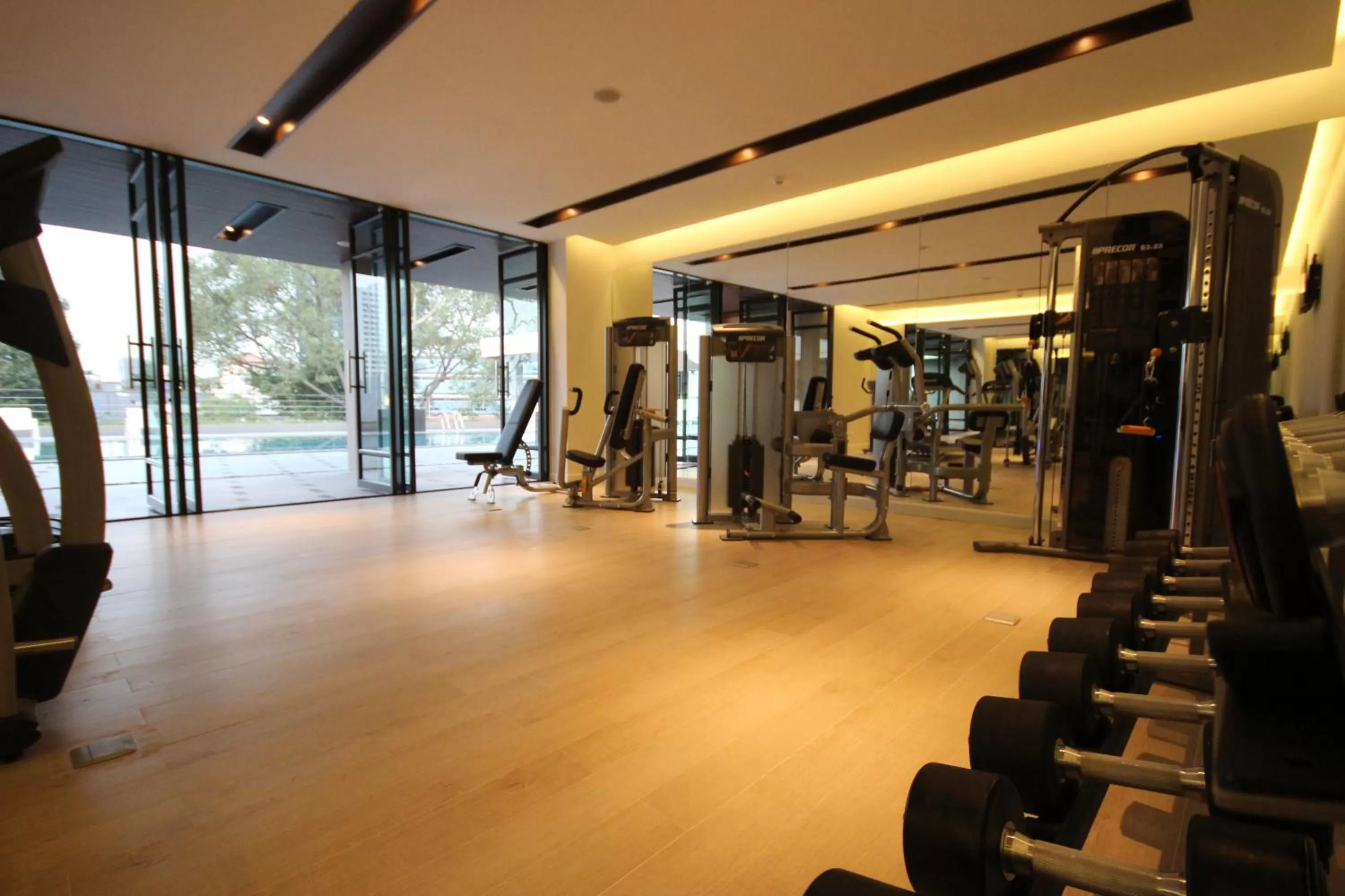 Fitness centre/facilities in Season Five Hotel