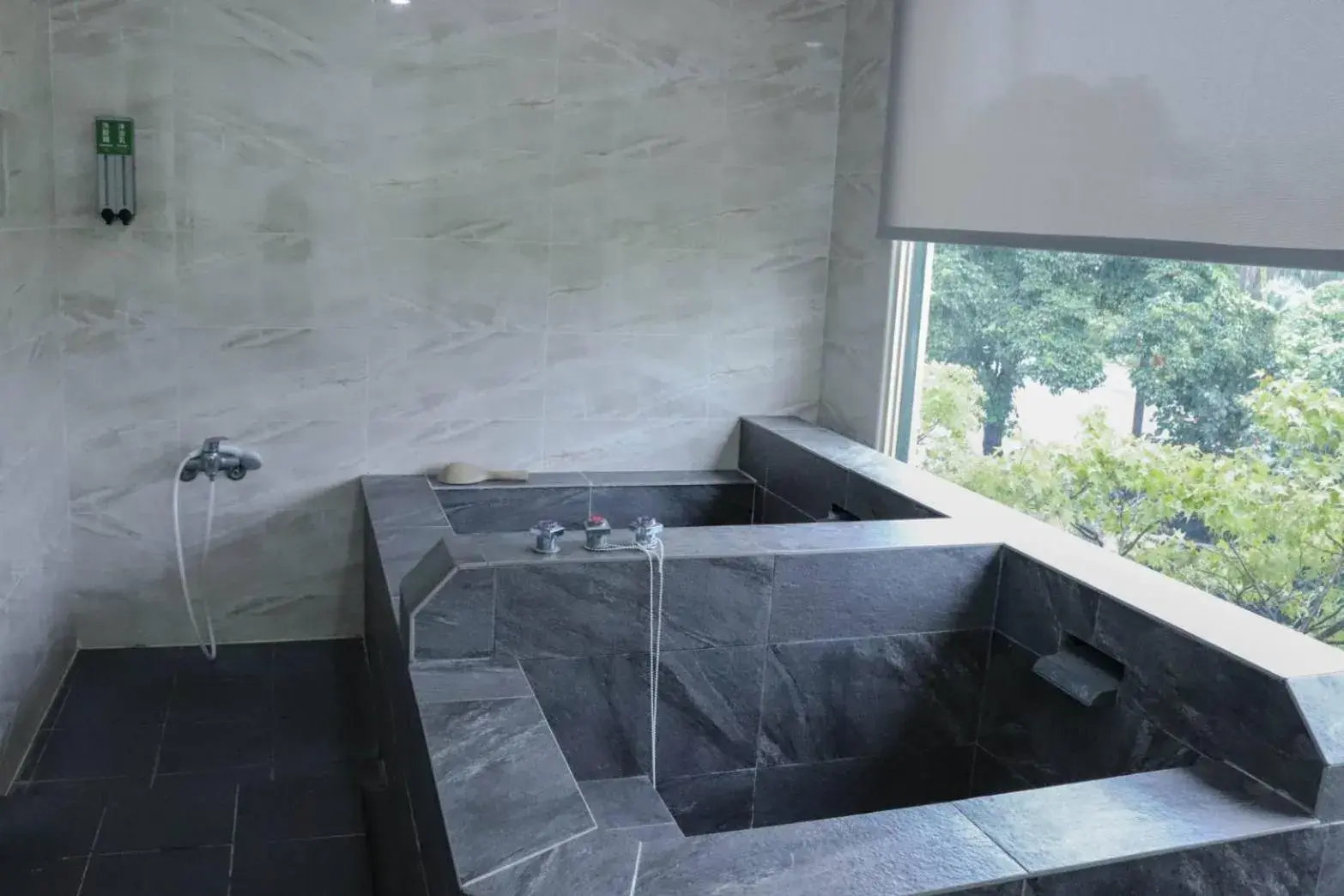 Bathroom in The Loft Seaside Suites