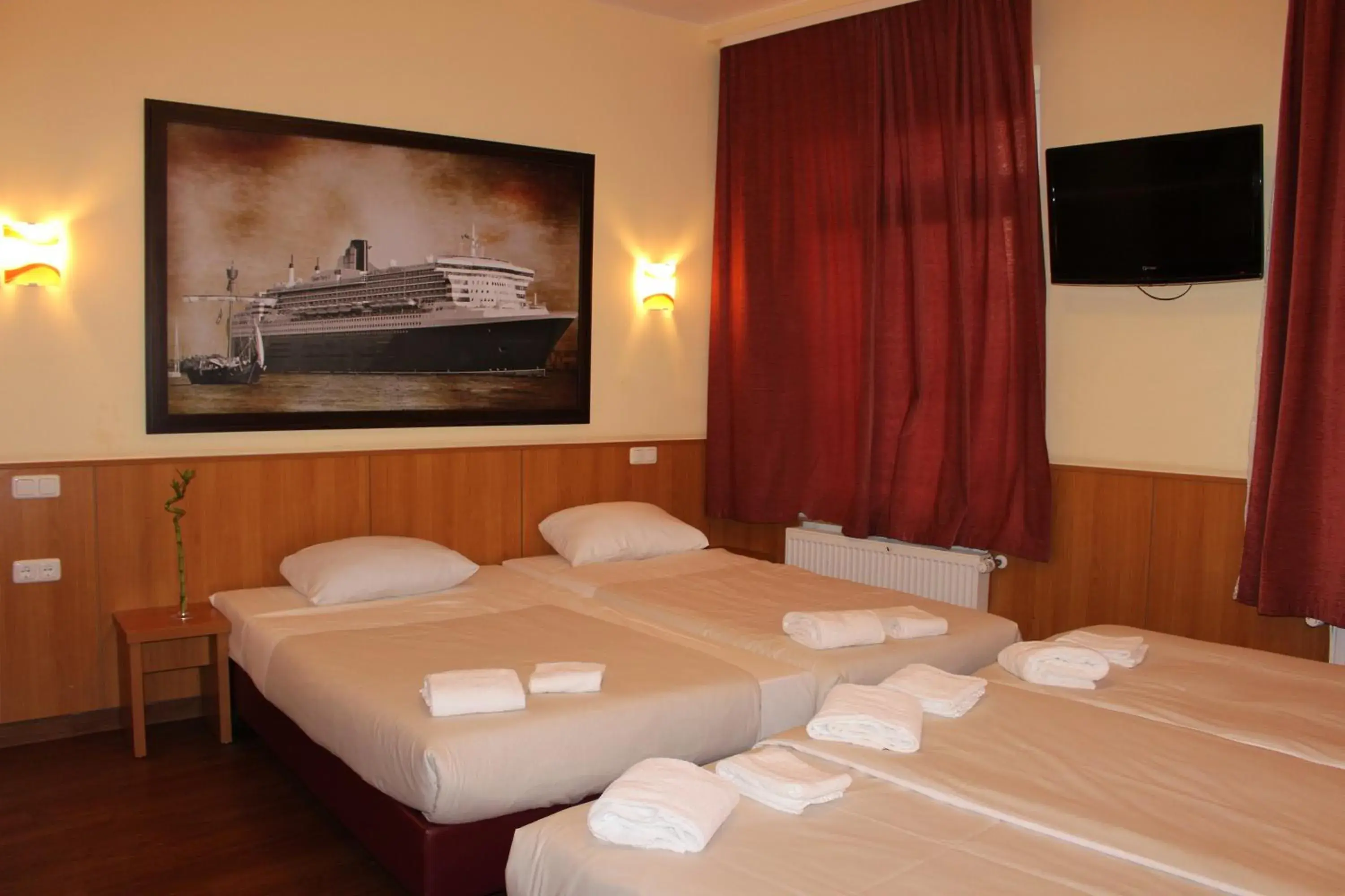 Bedroom, Bed in Altan Hotel