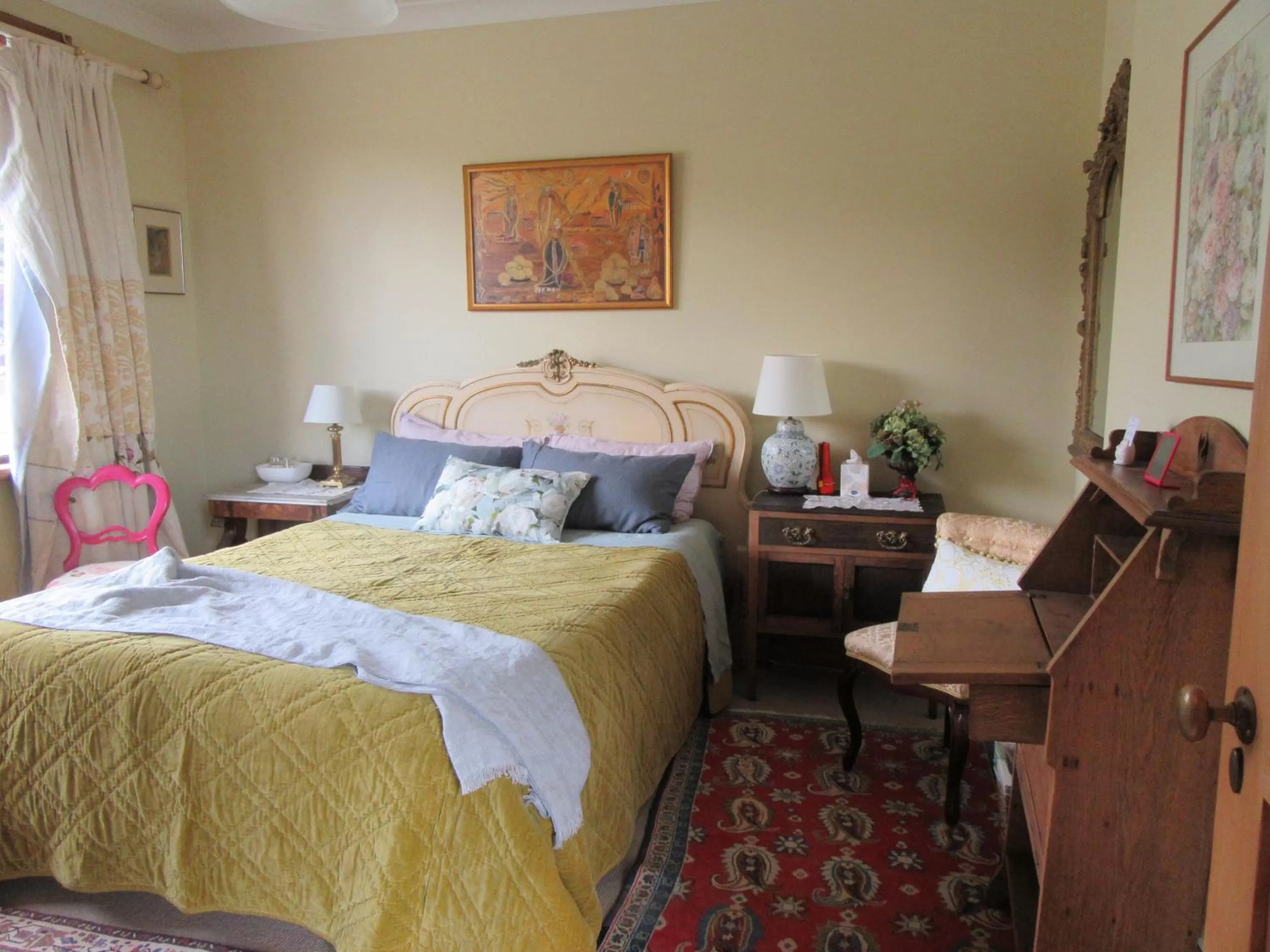 Photo of the whole room, Bed in Redwood Valley B & B