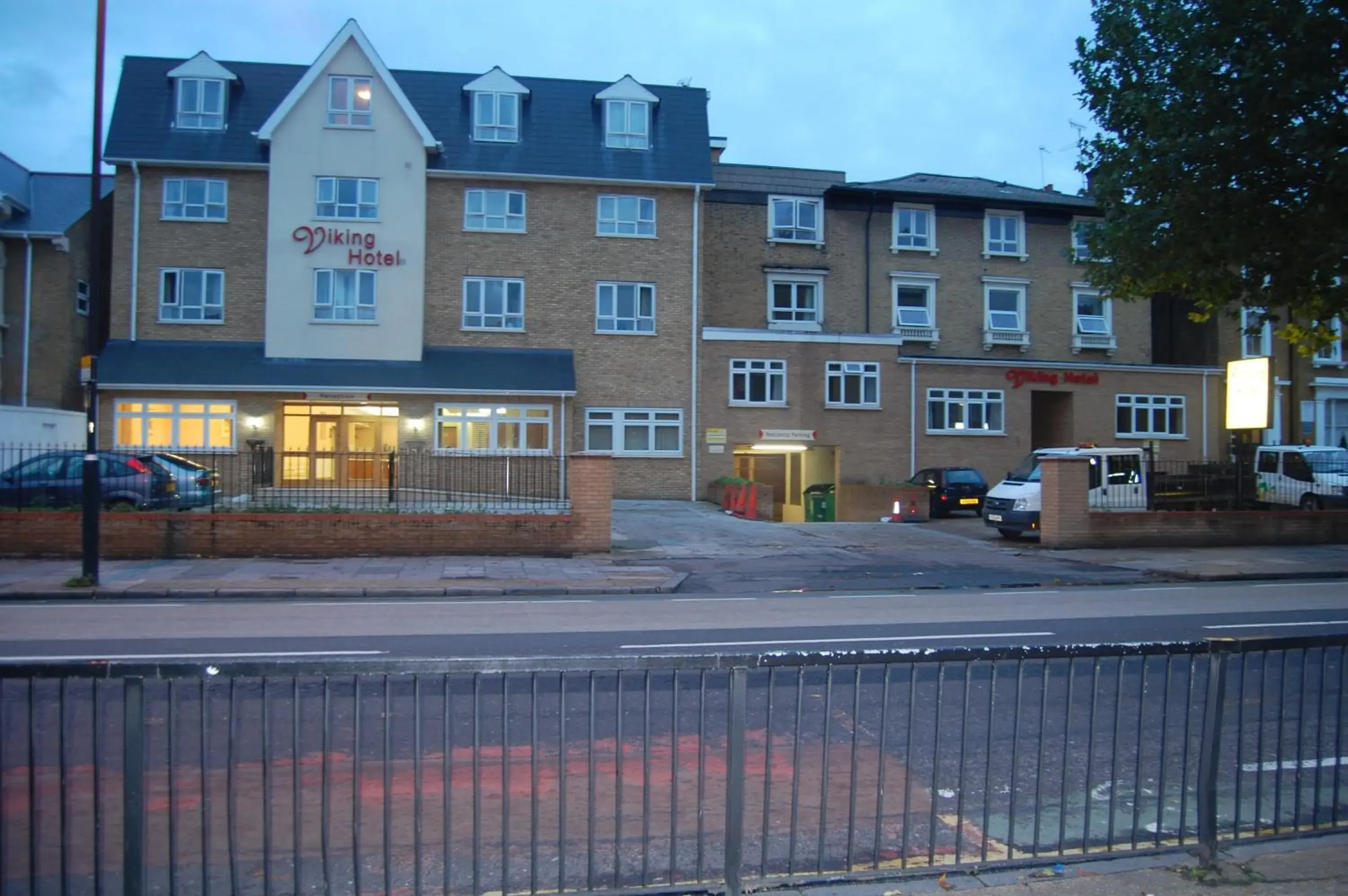 Facade/entrance, Property Building in Viking Hotel