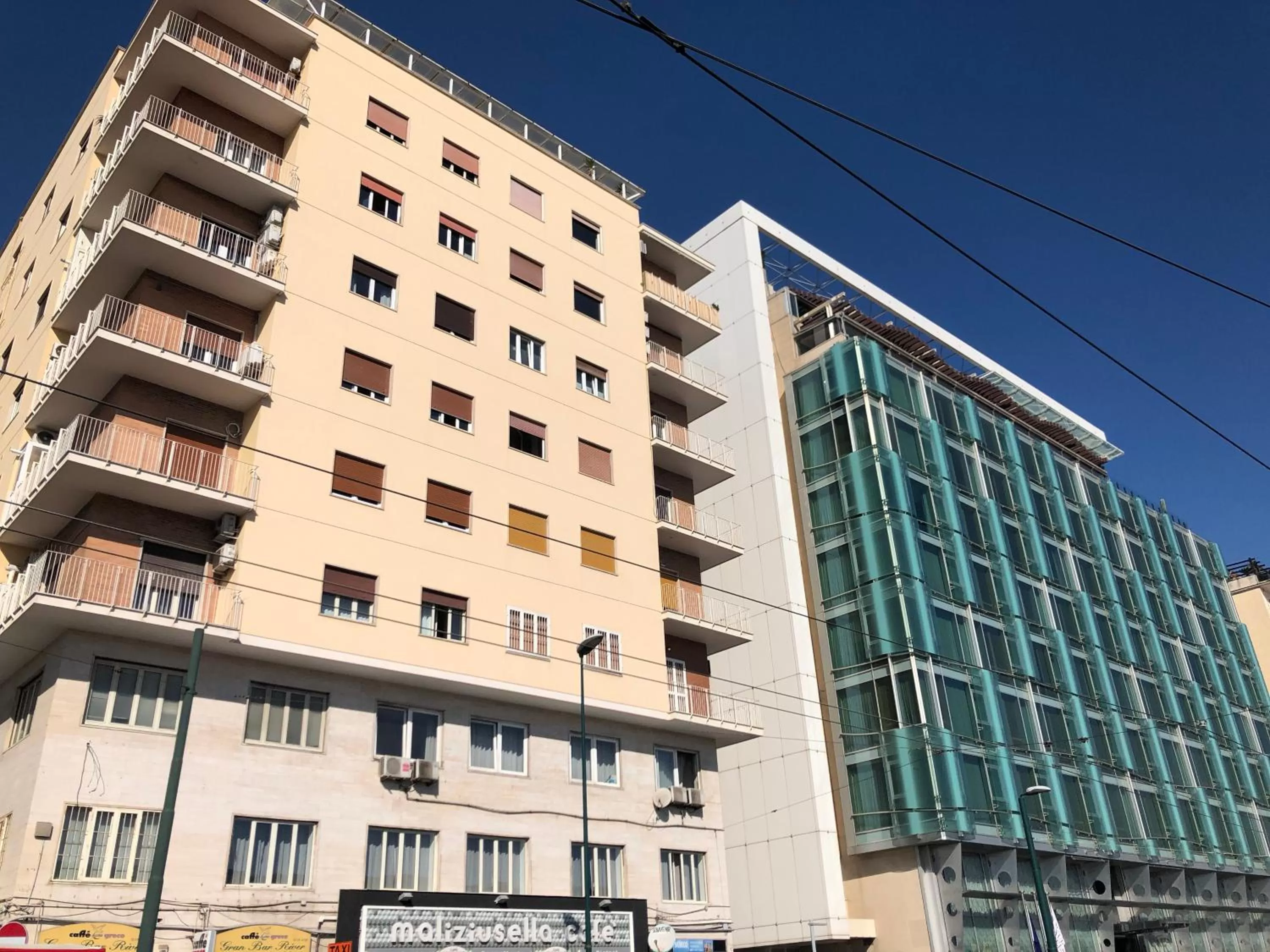 Property building in Hall inn B&B in Naples