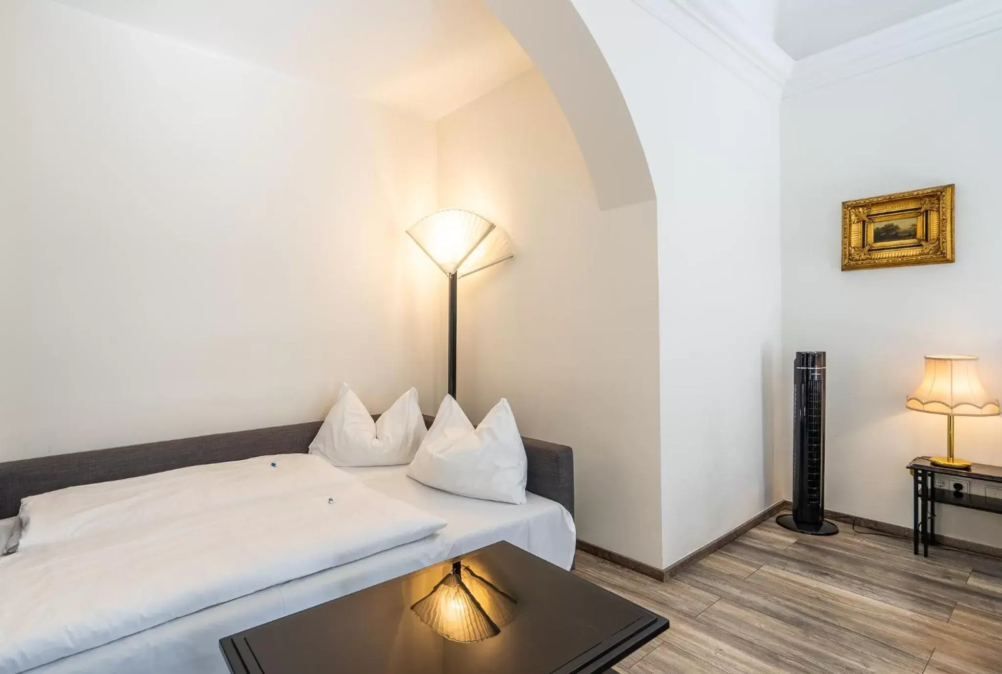One-Bedroom Apartment in Hotel Am Schubertring One-Bedroom Apartment in Hotel Am Schubertring